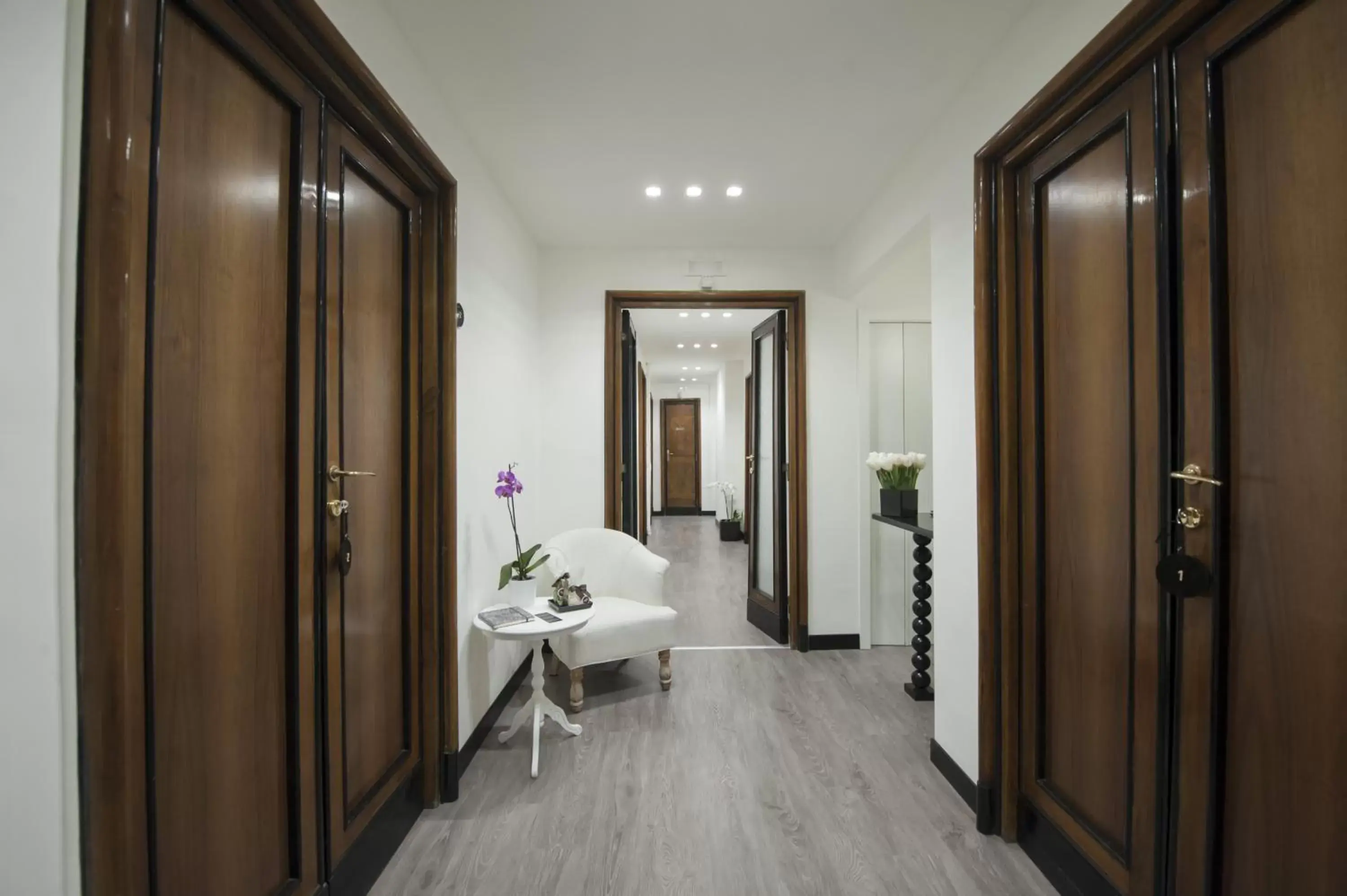 Lobby or reception, Bathroom in Nobilcasa Suites
