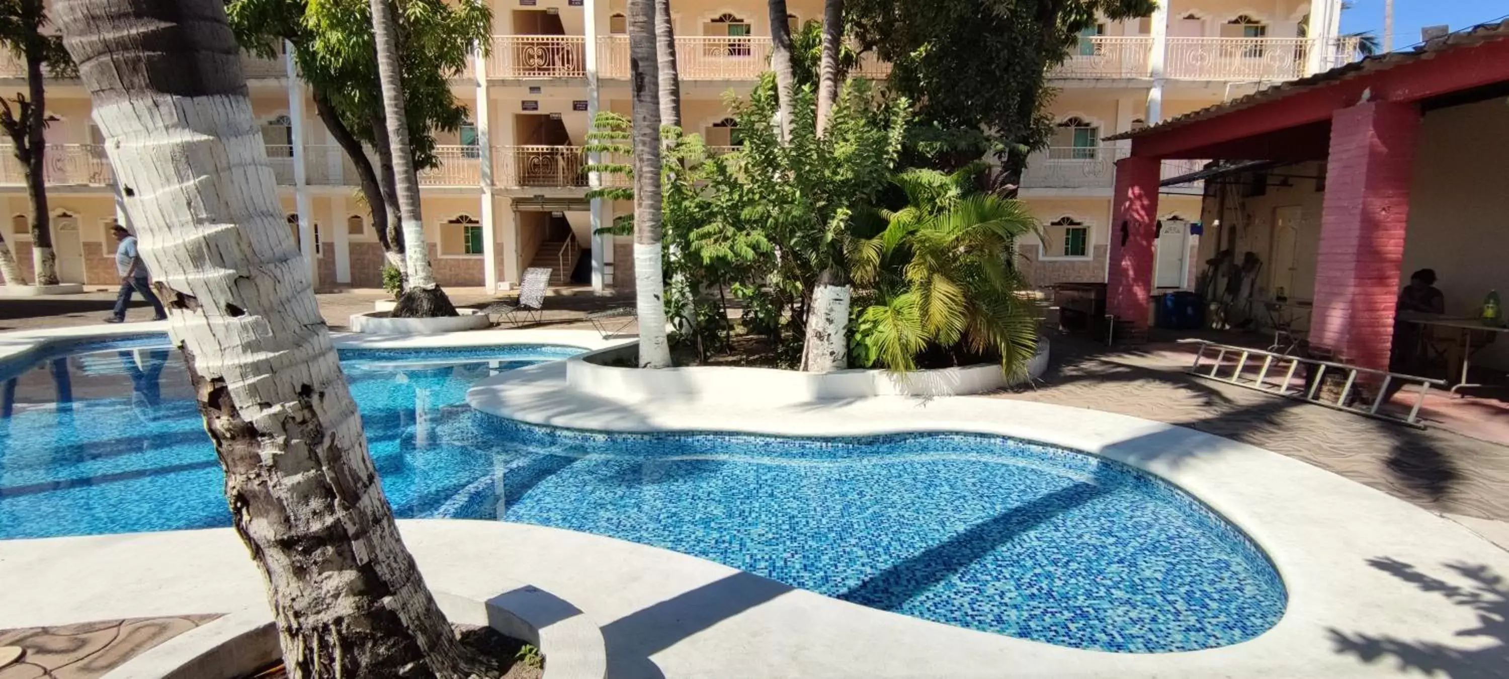 Swimming Pool in Hotel las cúpulas