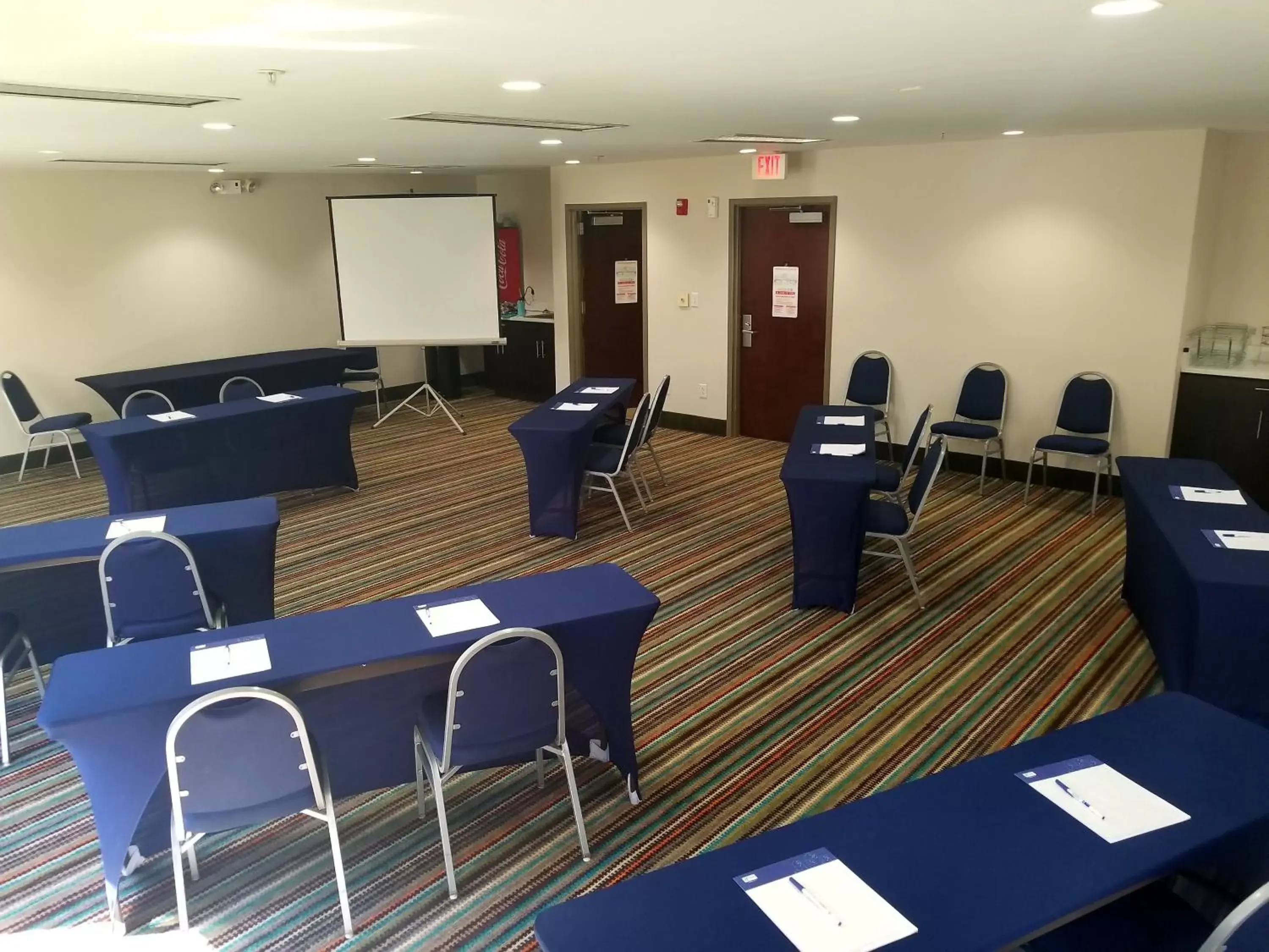 Meeting/conference room in Holiday Inn Express Hotel & Suites Mebane, an IHG Hotel