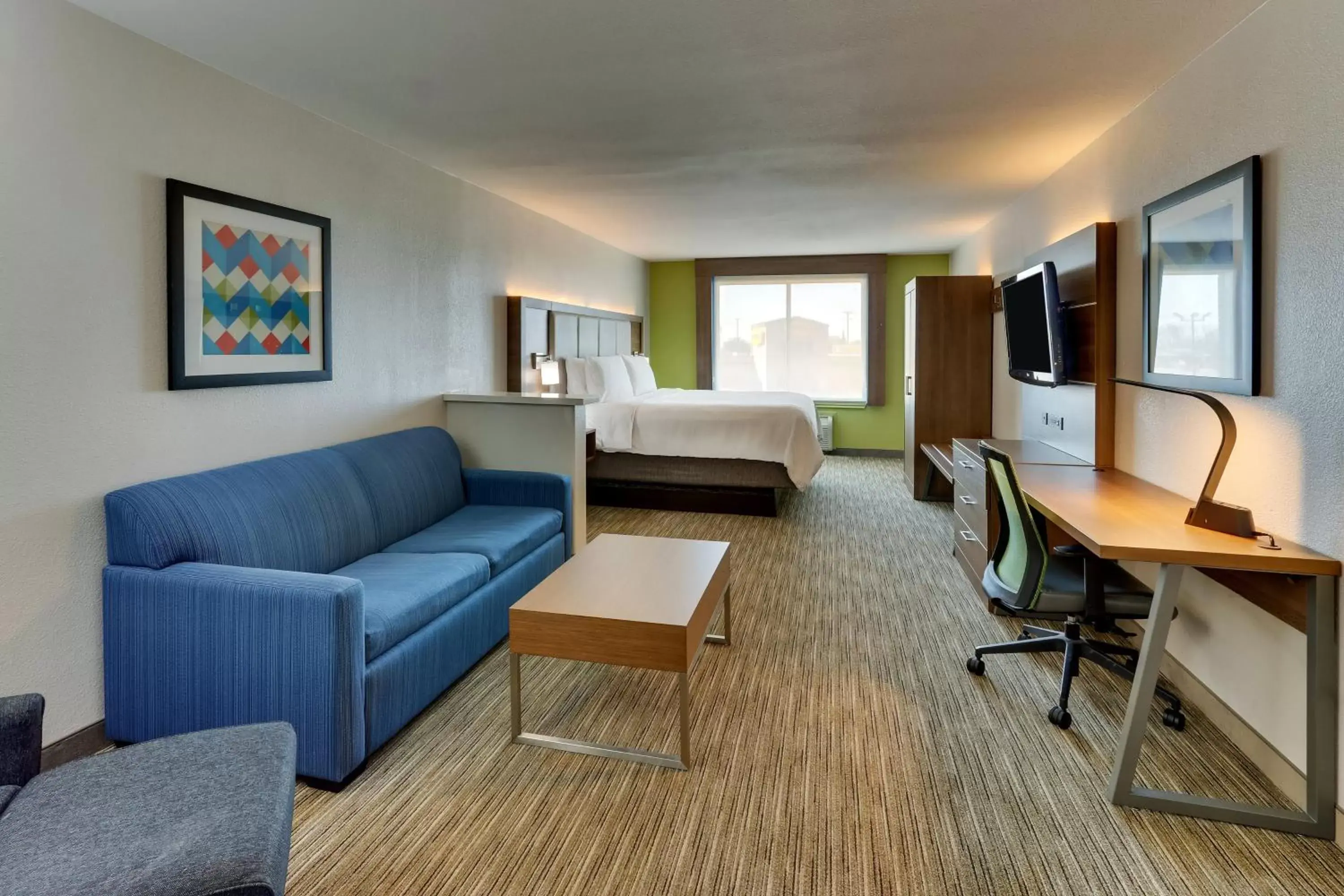Photo of the whole room, Seating Area in Holiday Inn Express Lake Worth NW Loop 820, an IHG Hotel