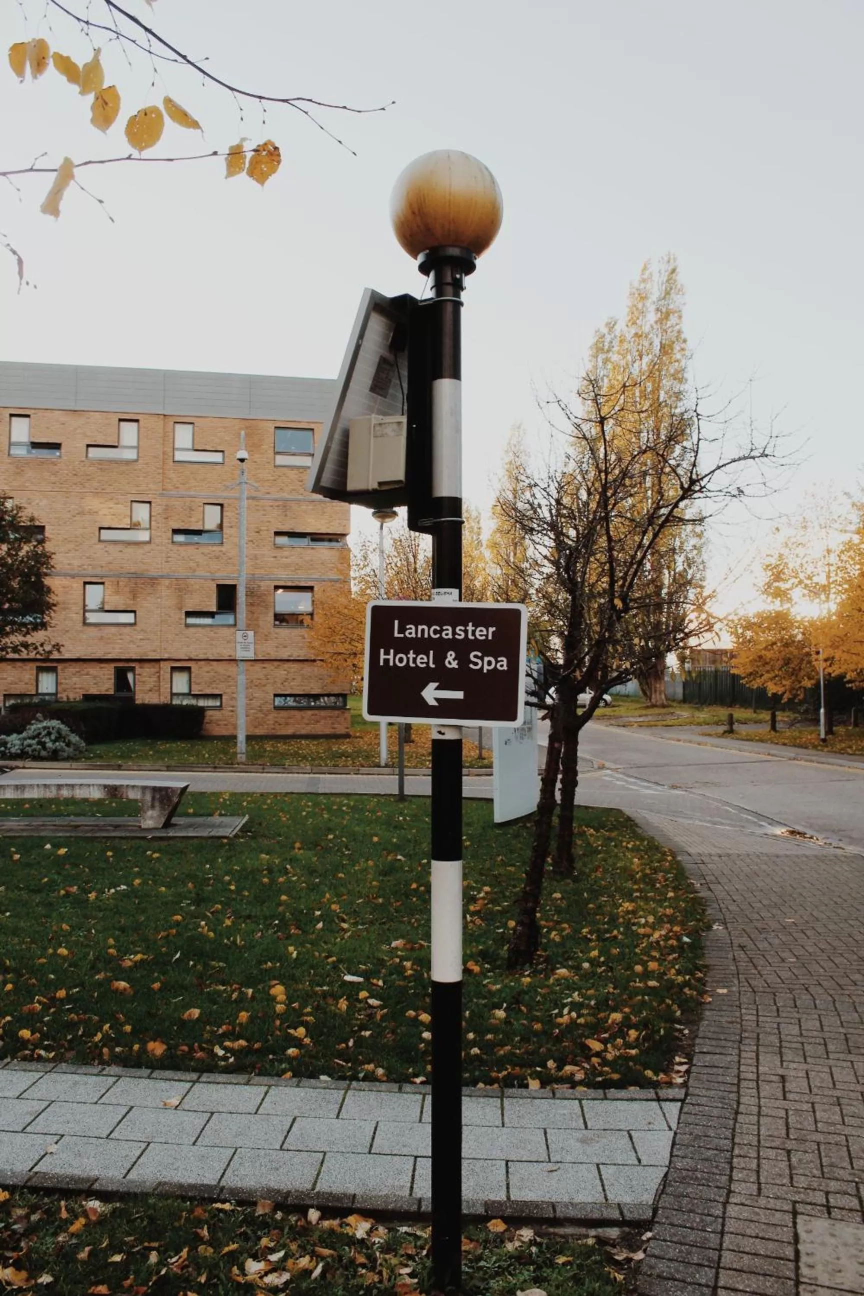 Logo/Certificate/Sign in Lancaster Hotel