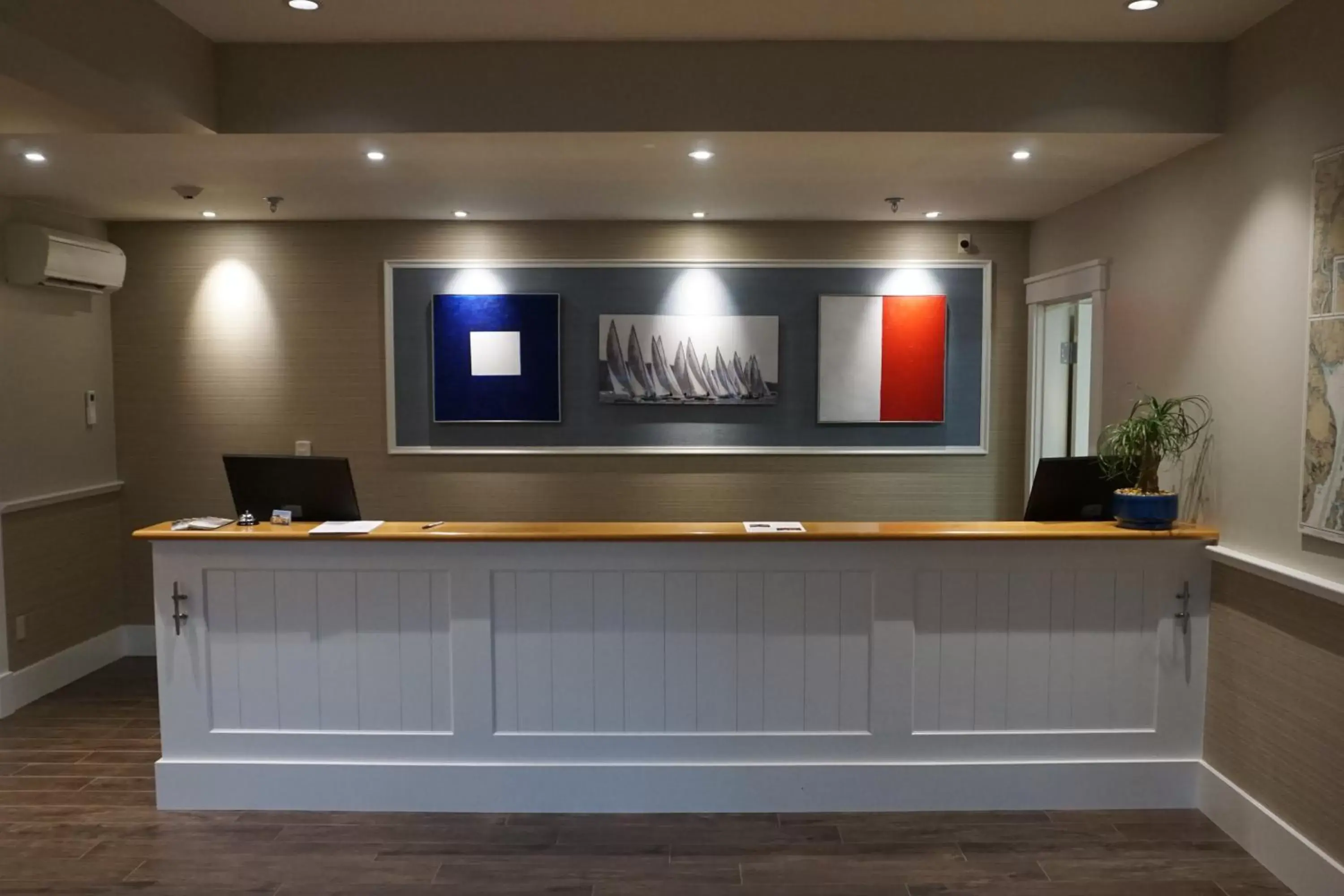 Lobby or reception in Belfast Harbor Inn Lobby or reception in Belfast Harbor Inn