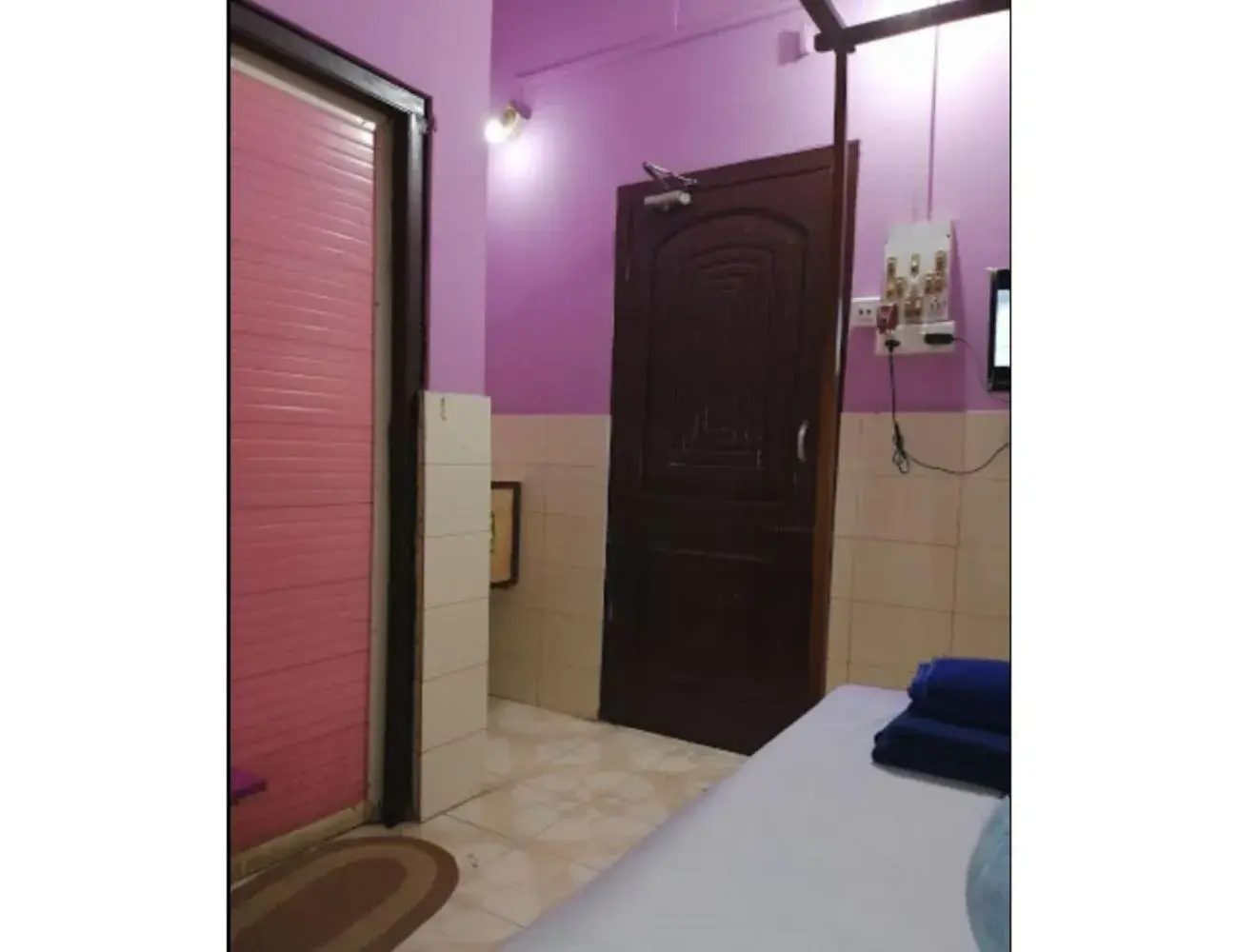 Bedroom, Bathroom in Goroomgo Central Guest House Agartala