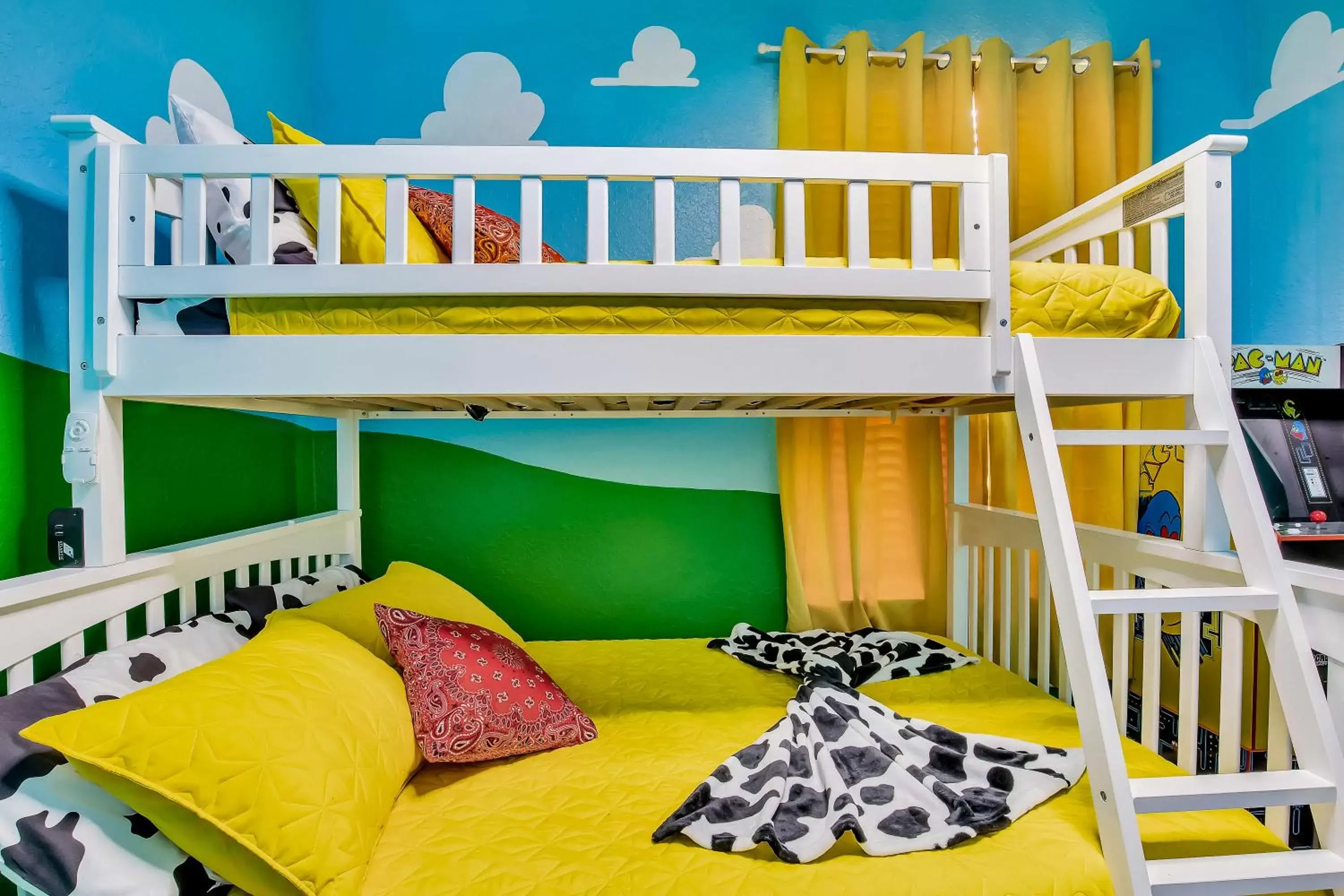 Bedroom, Bunk Bed in Magical Adventure Condo w Waterpark near Disney No Resort Fees