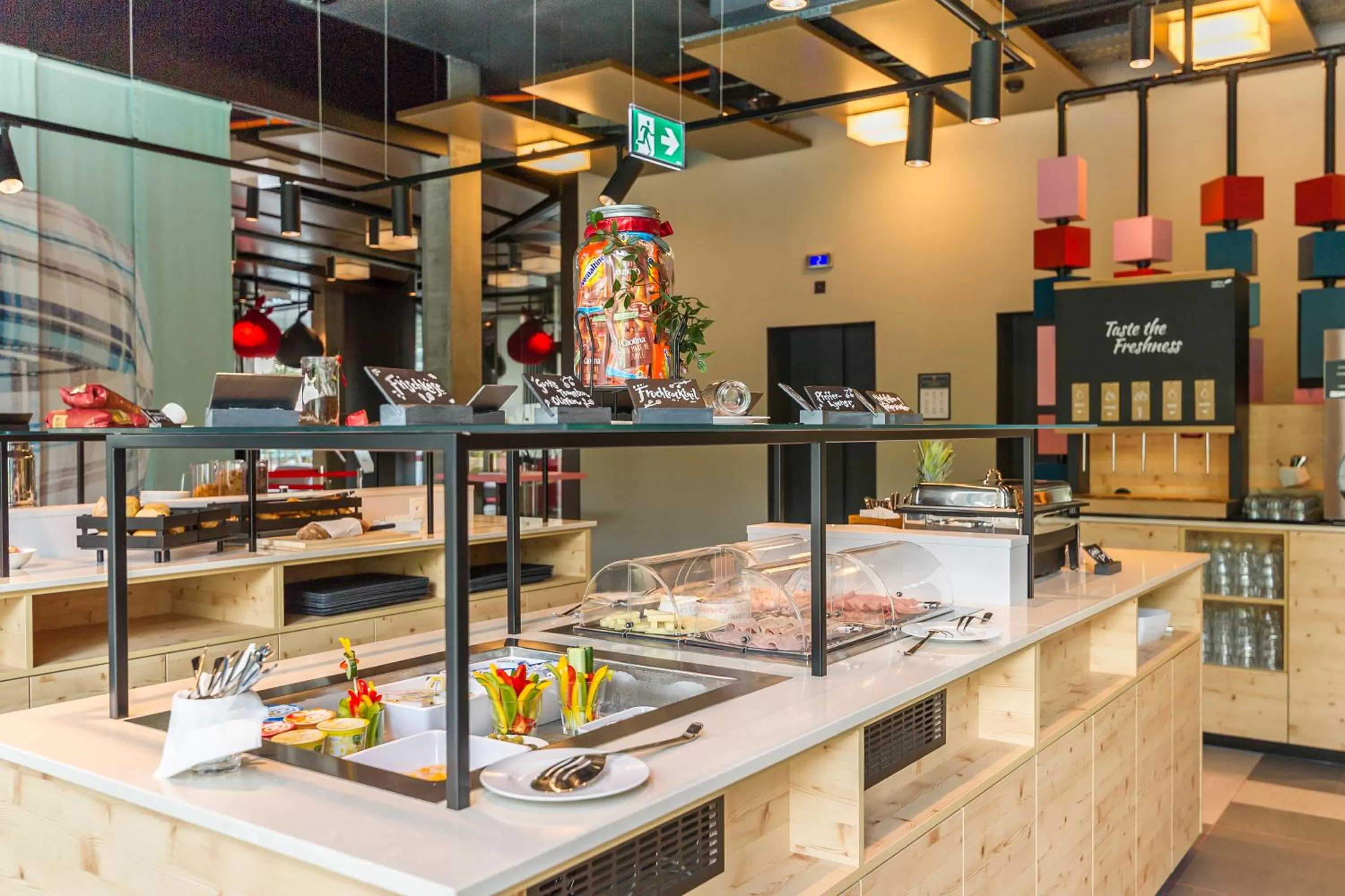 Breakfast in MEININGER Hotel Zürich Greencity