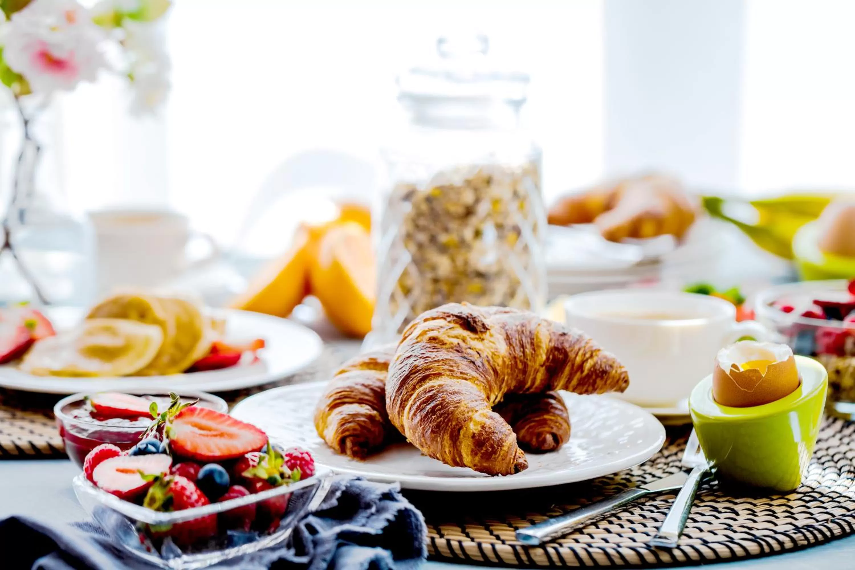 Breakfast in Avani Plus Palm View Dubai Hotel & Suites