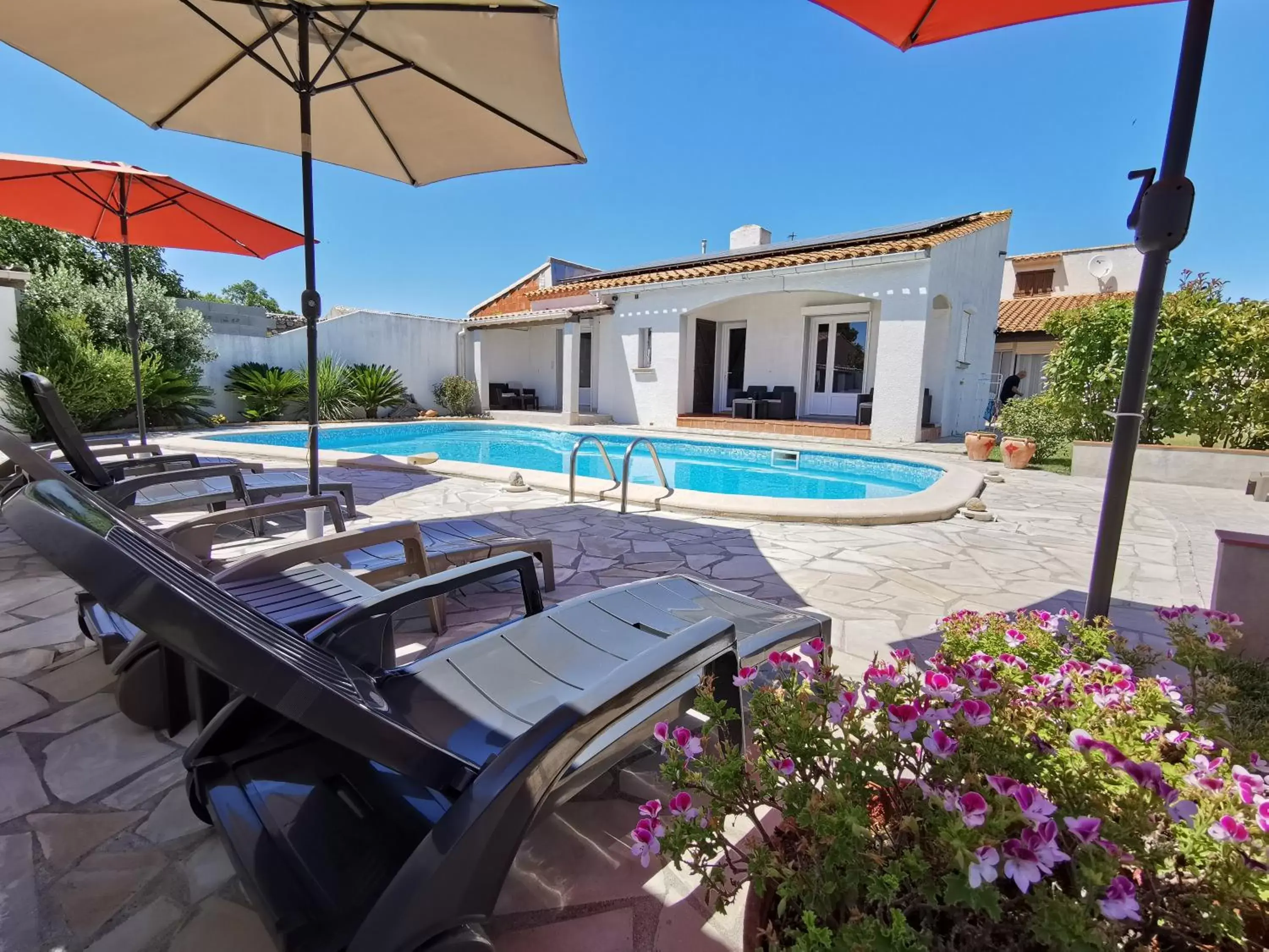 Balcony/Terrace, Swimming Pool in La Casa del Arti - Chambres d'hôtes