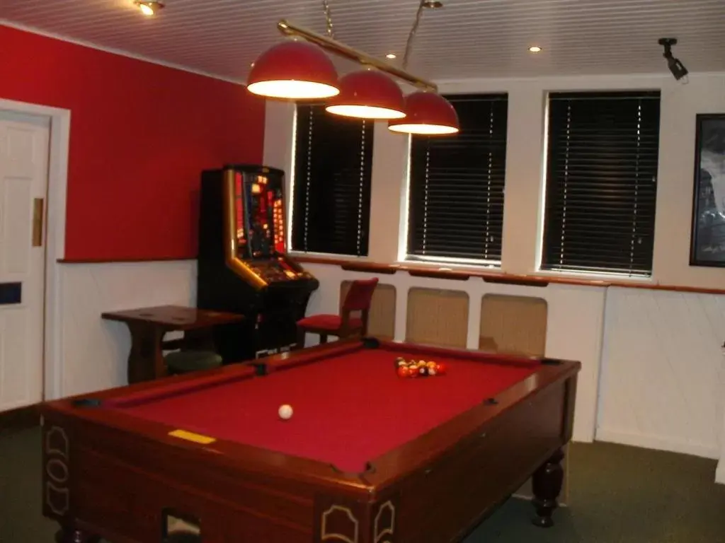 Activities, Billiards in The Star Inn