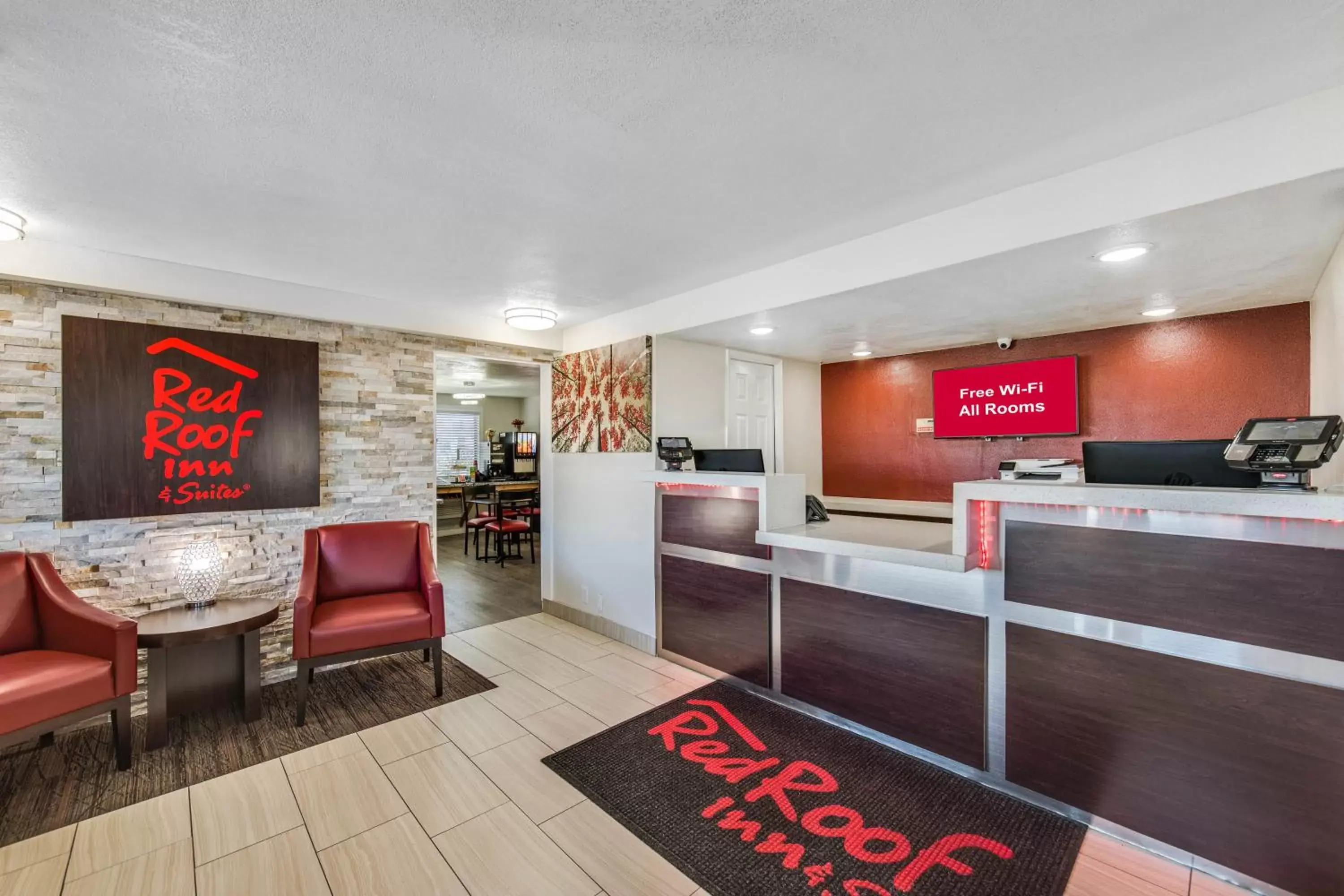 Lobby or reception, Lobby/Reception in Red Roof Inn & Suites Medford - Airport