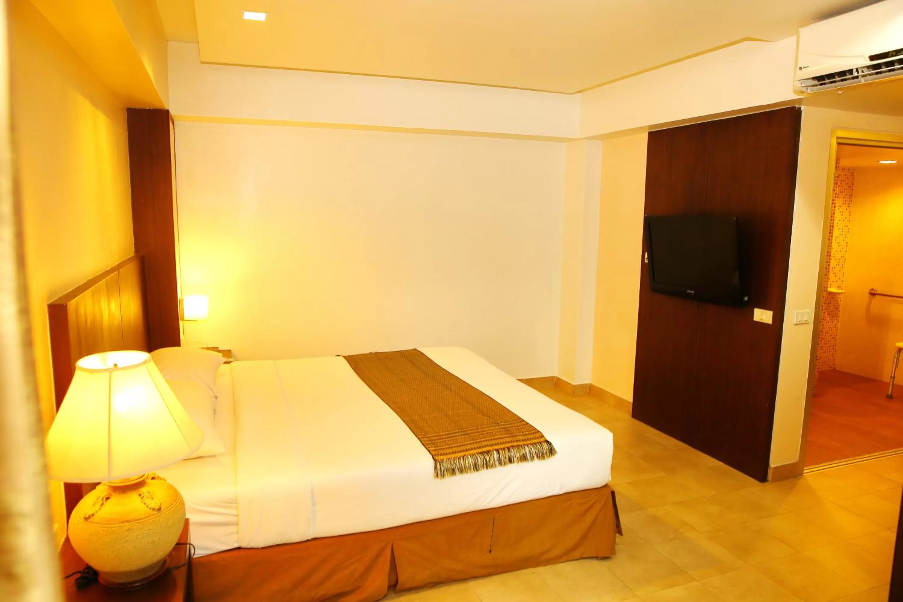 Bed in Diana Garden Resort - SHA Extra Plus