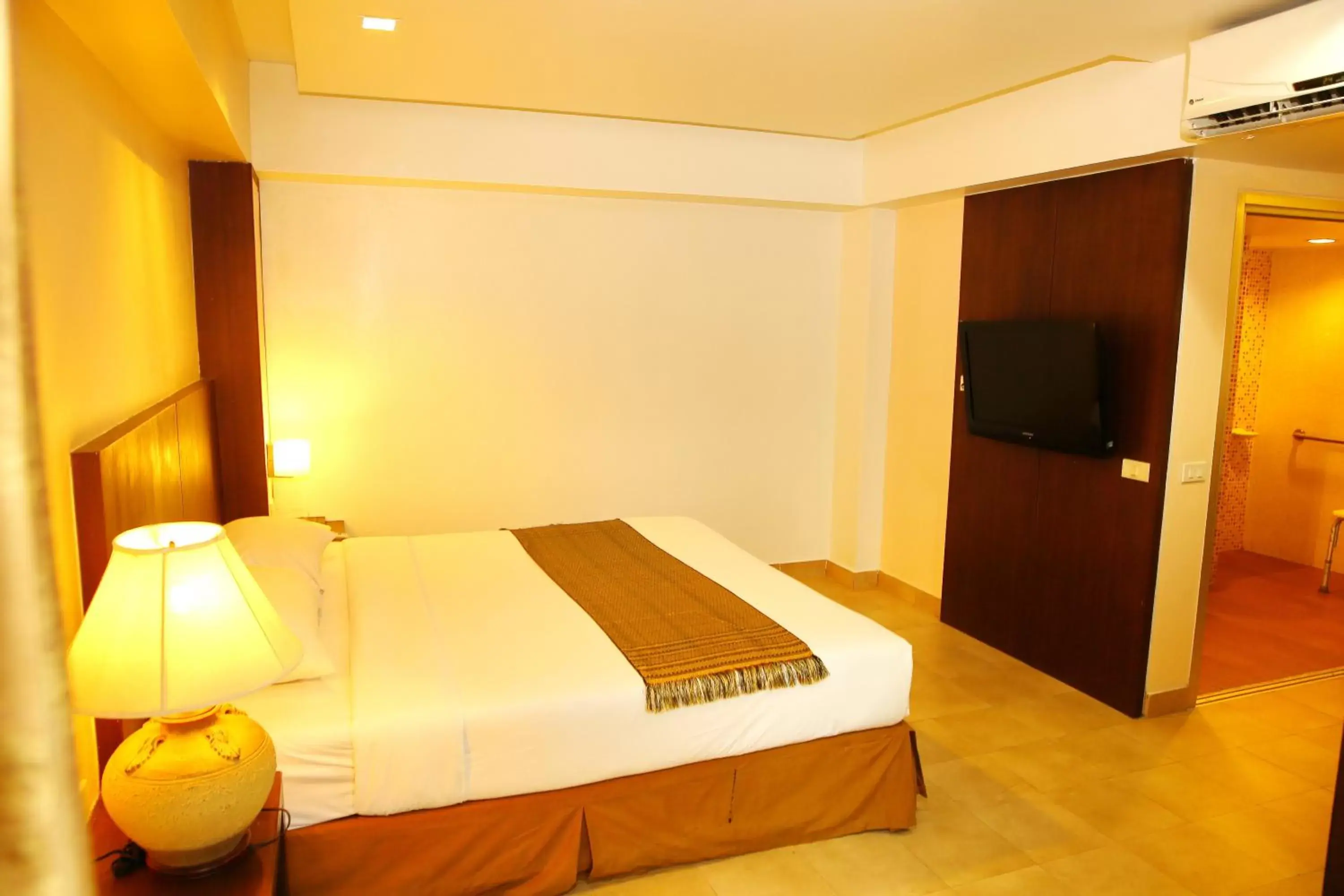 Bed in Diana Garden Resort - SHA Extra Plus