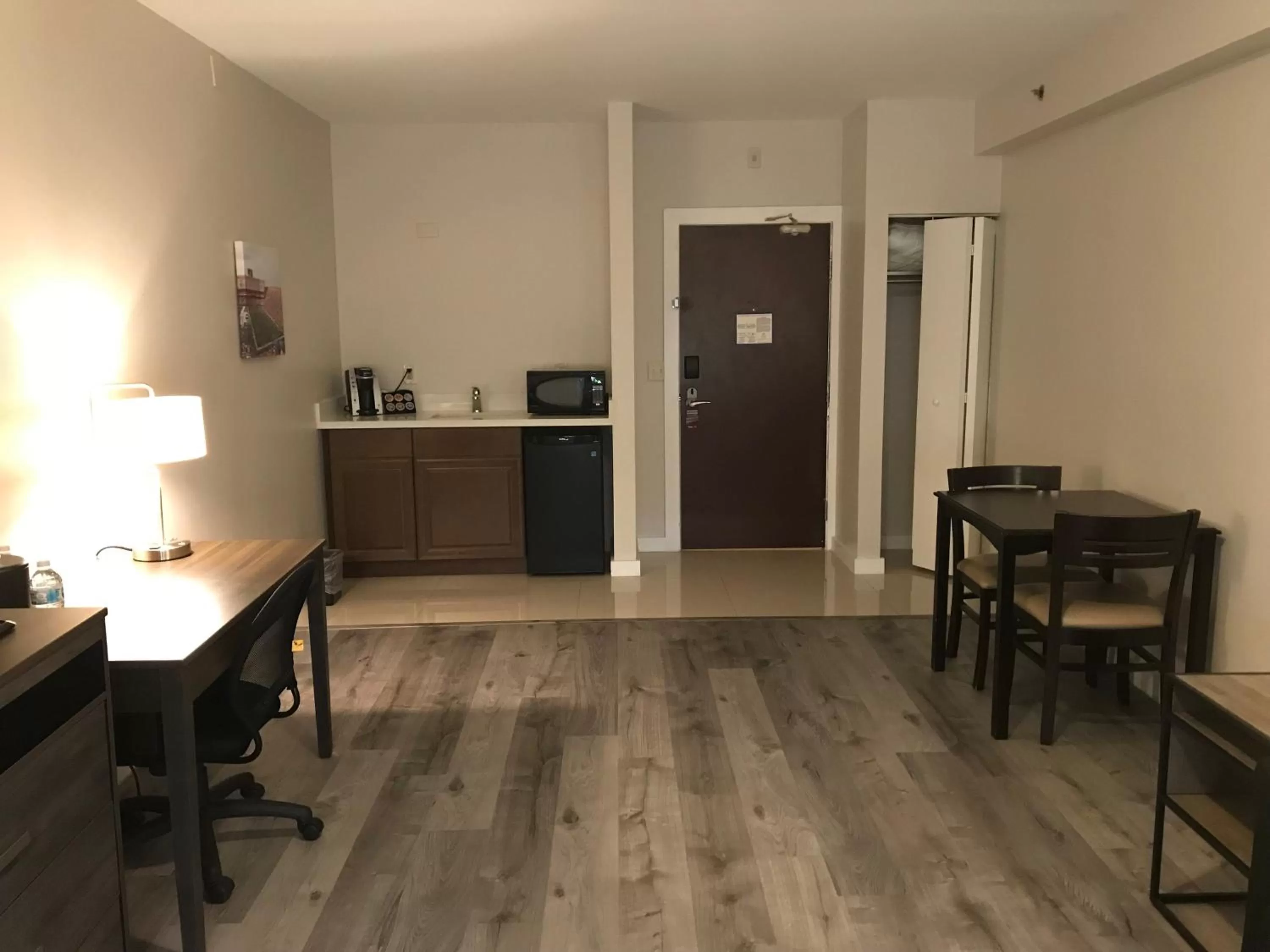 Dining area in HoM, A Trademark Collection Hotel