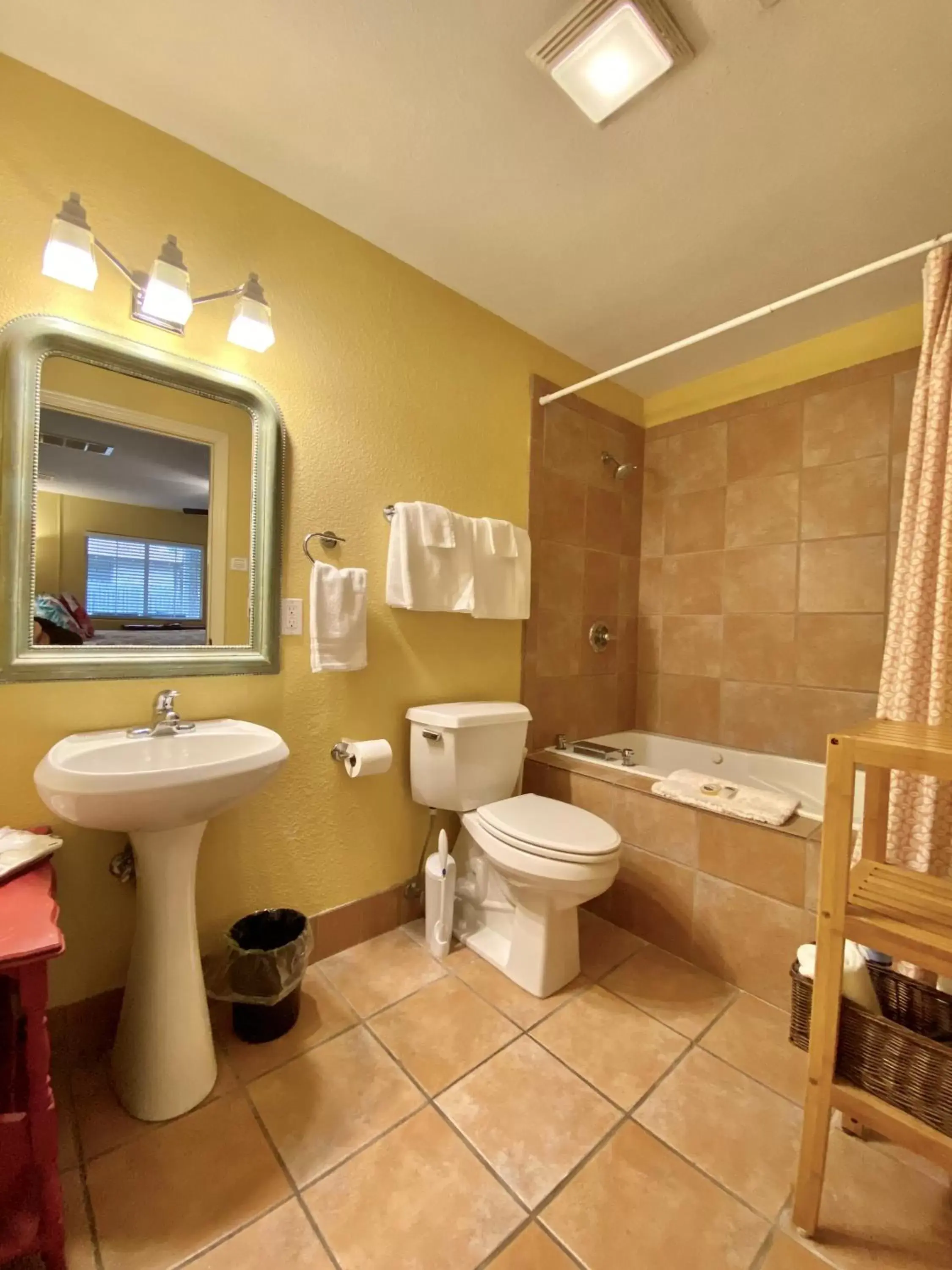 Bathroom in Comal Inn