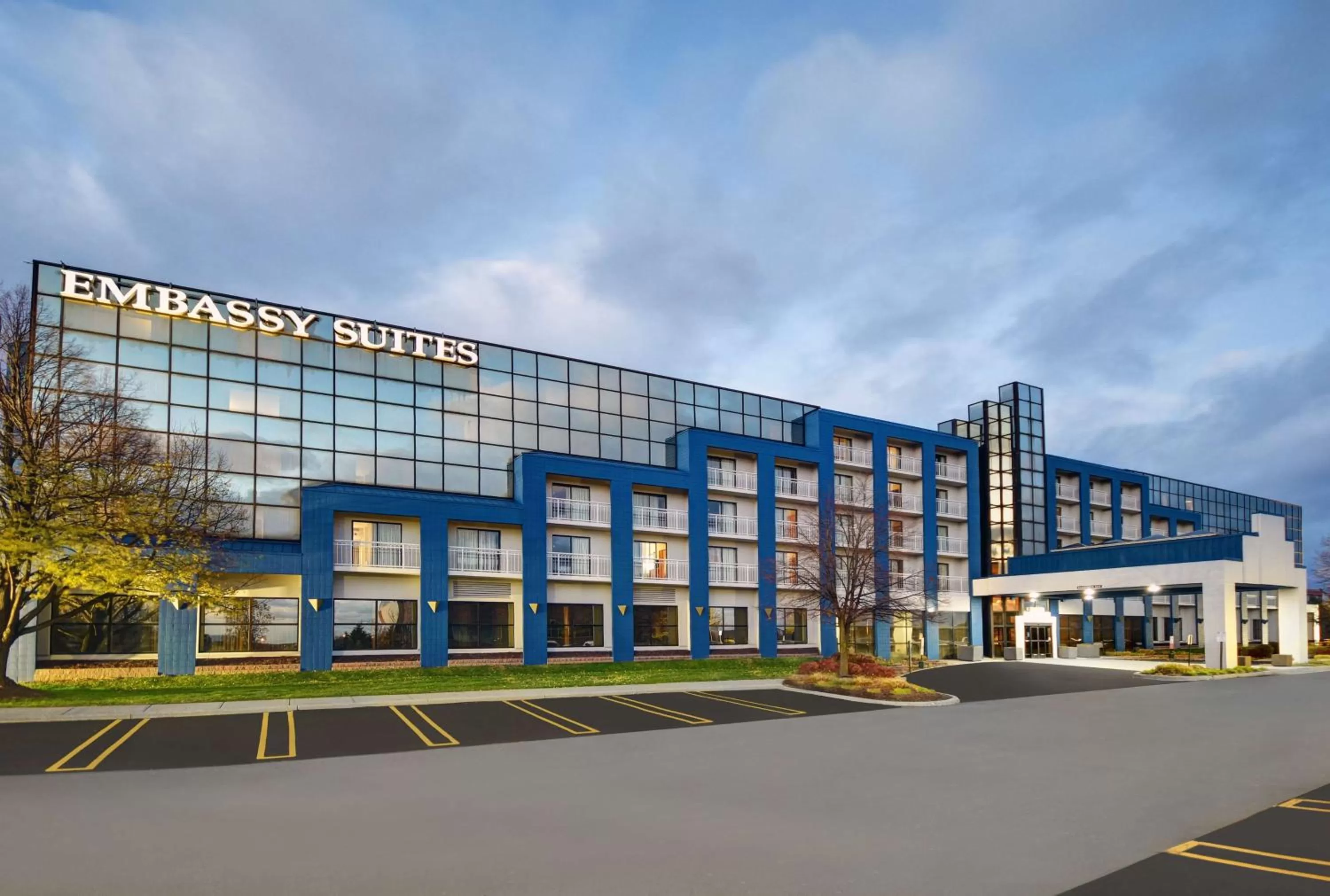 Property building in Embassy Suites by Hilton Detroit - Livonia/Novi