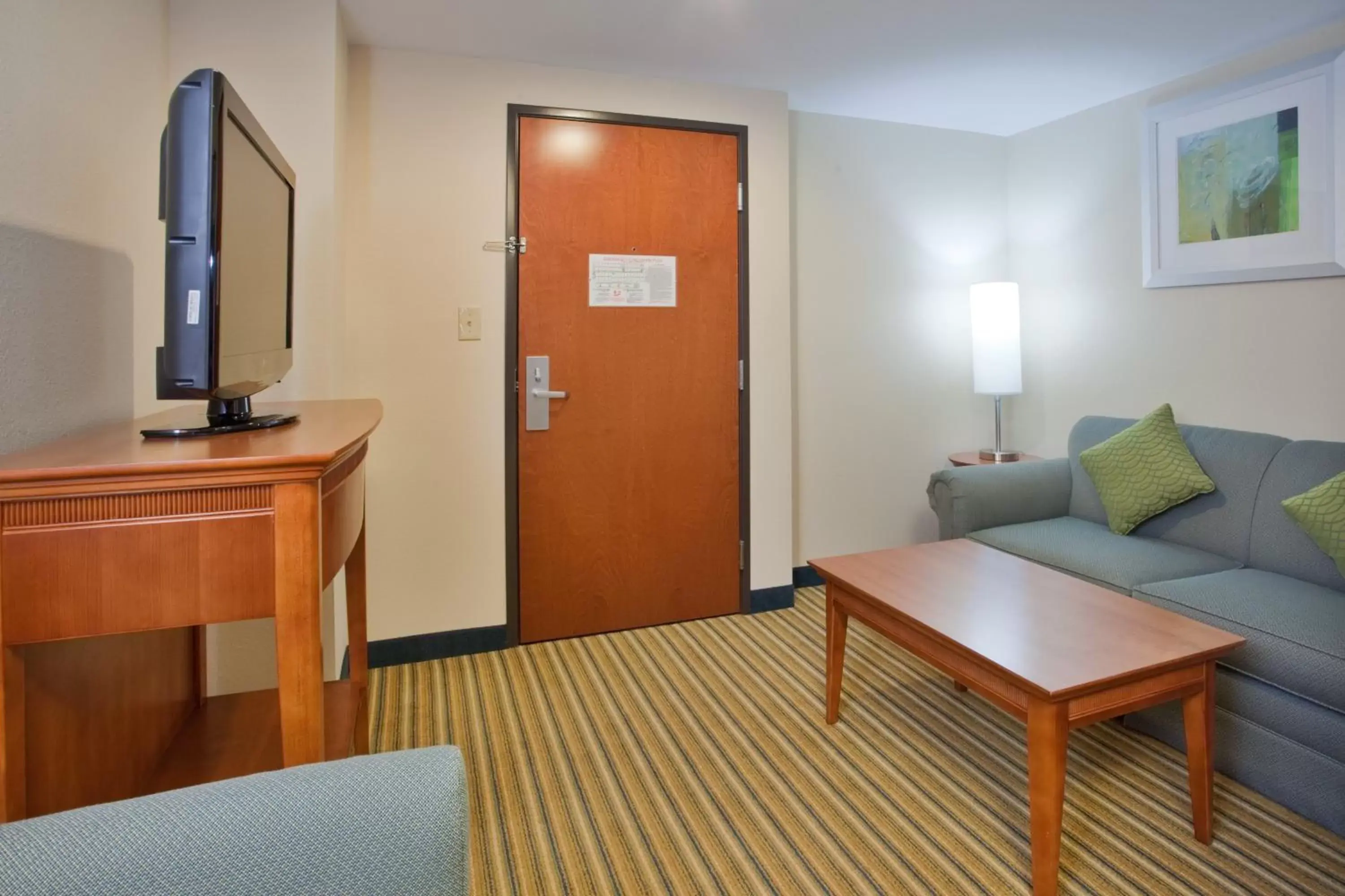 Photo of the whole room, Seating Area in Holiday Inn Express Hotel & Suites Fredericksburg, an IHG Hotel