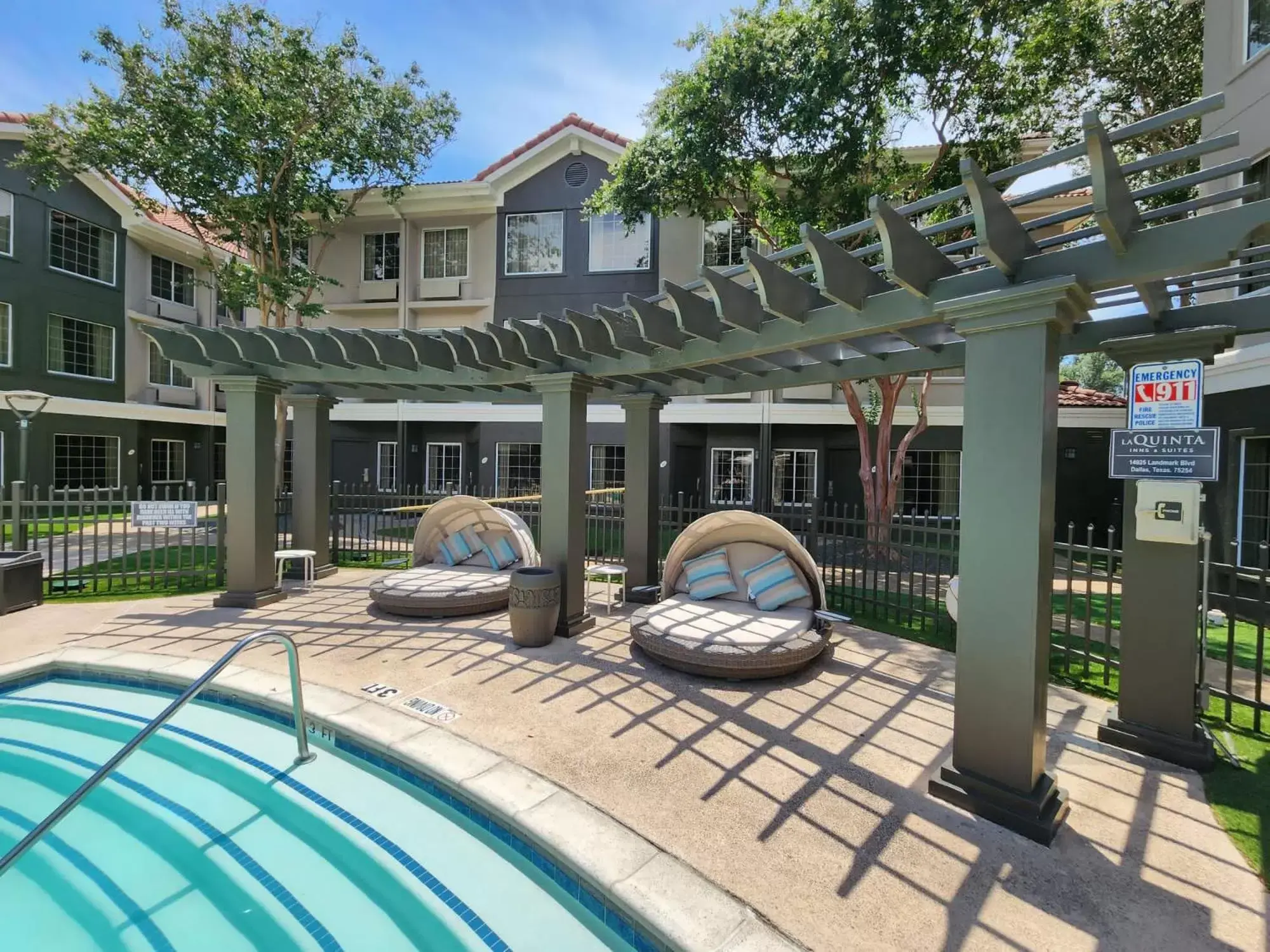 Pool view in La Quinta by Wyndham Dallas - Addison Galleria