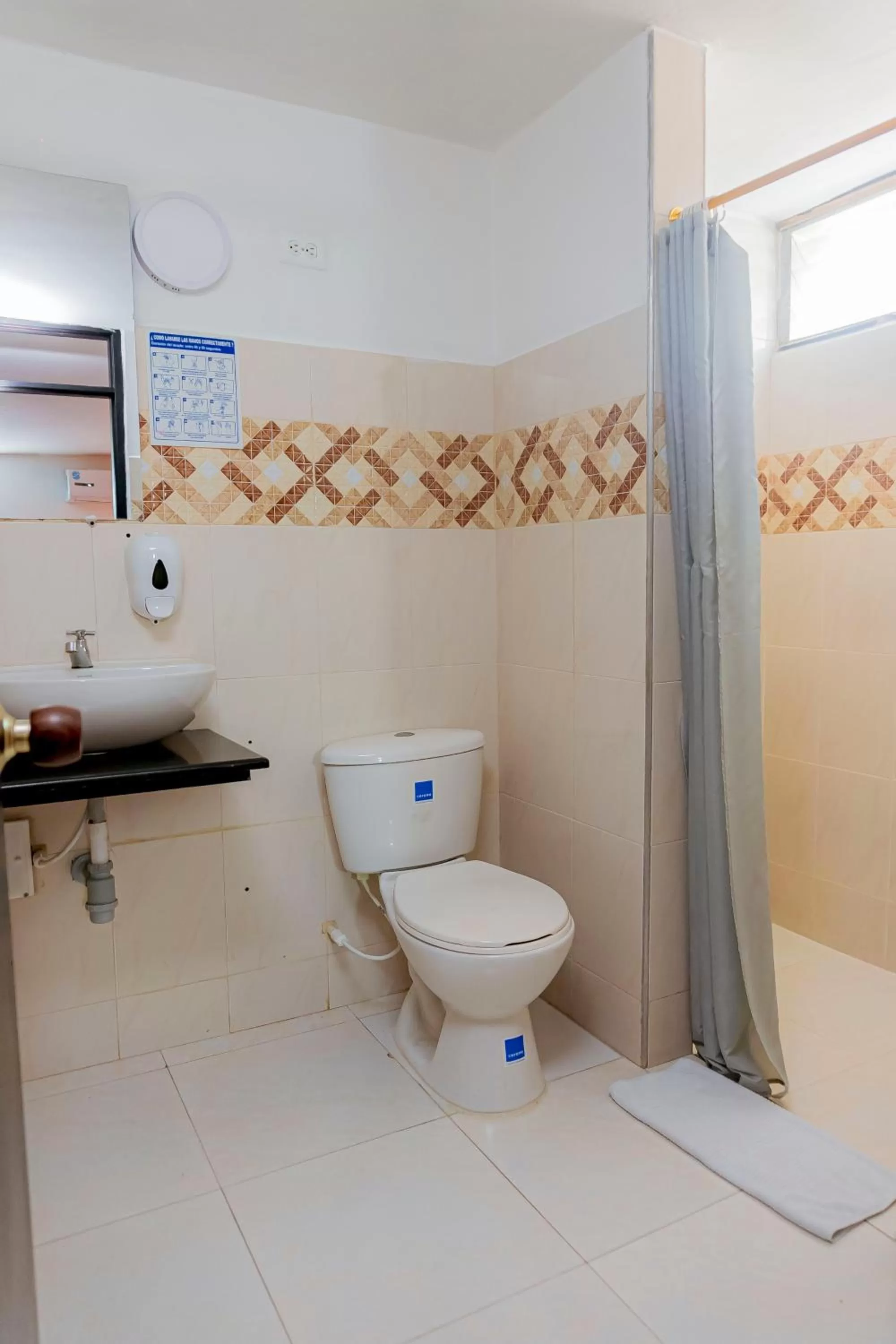 Bathroom in HOTEL SOL INN SANTA Marta