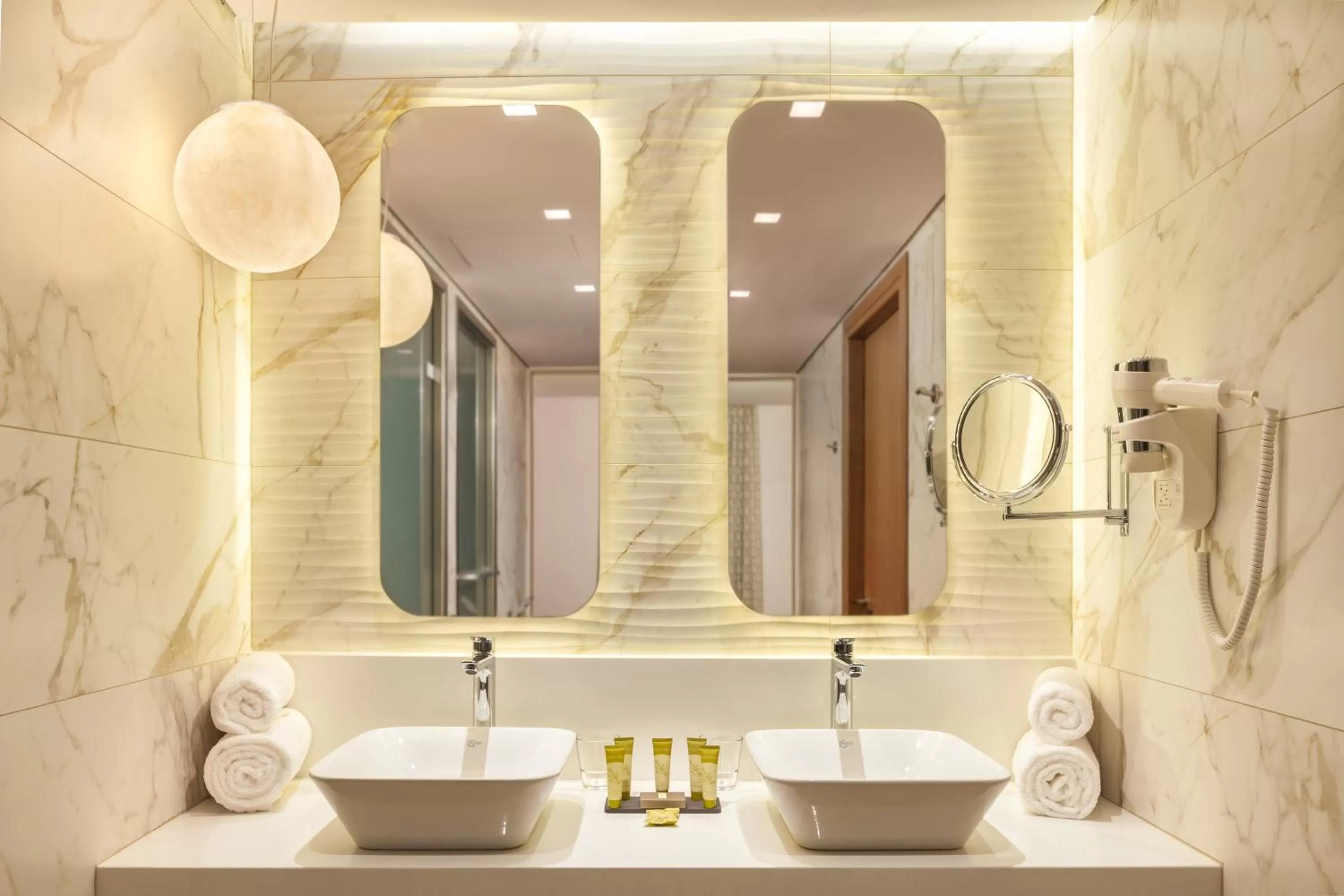 Bathroom in Blue Lagoon City Hotel