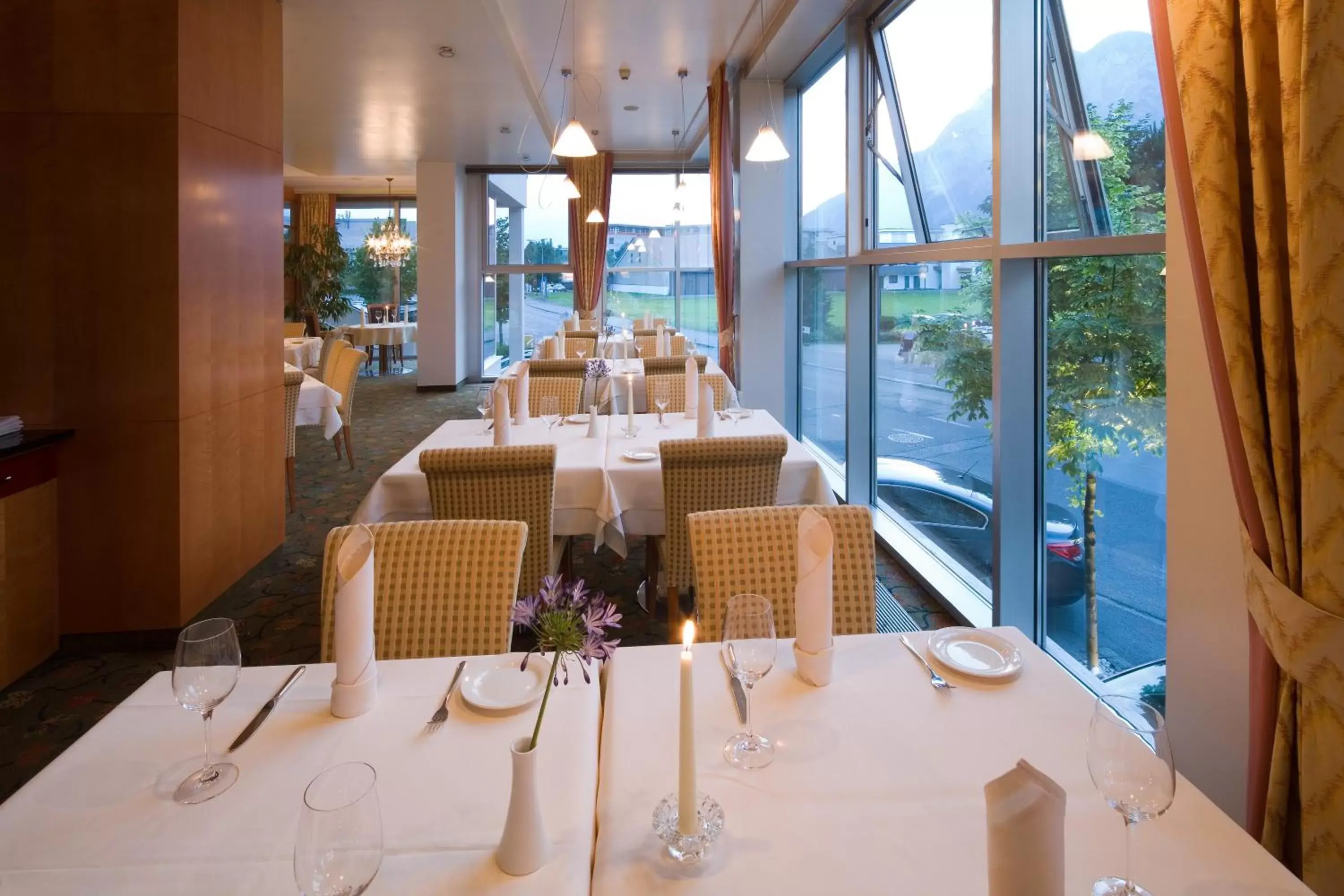 Restaurant/places to eat in Hotel Penz West Restaurant/places to eat in Hotel Penz West