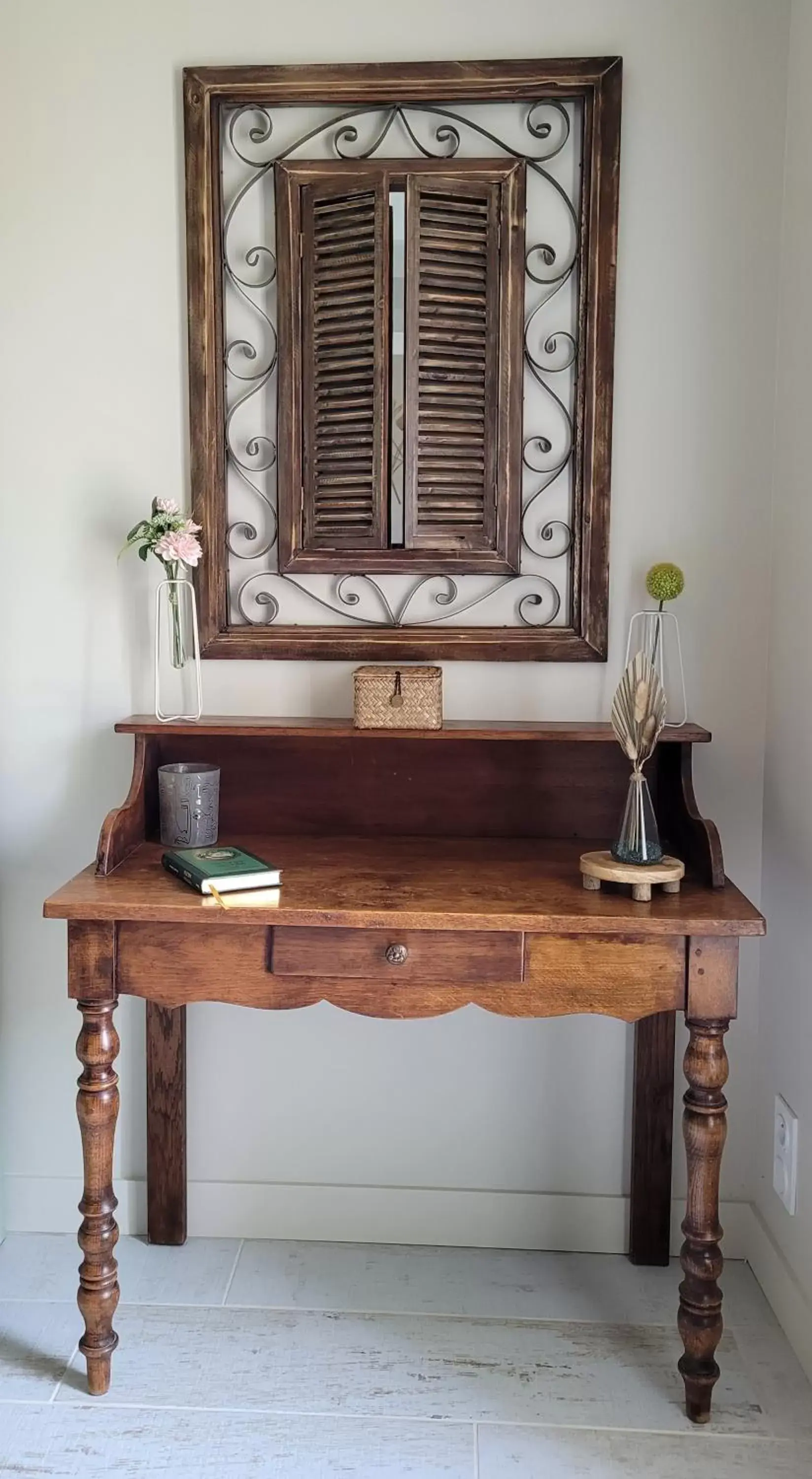 Decorative detail in Au Do'Mayne des Bouilles - Spa & Piscine