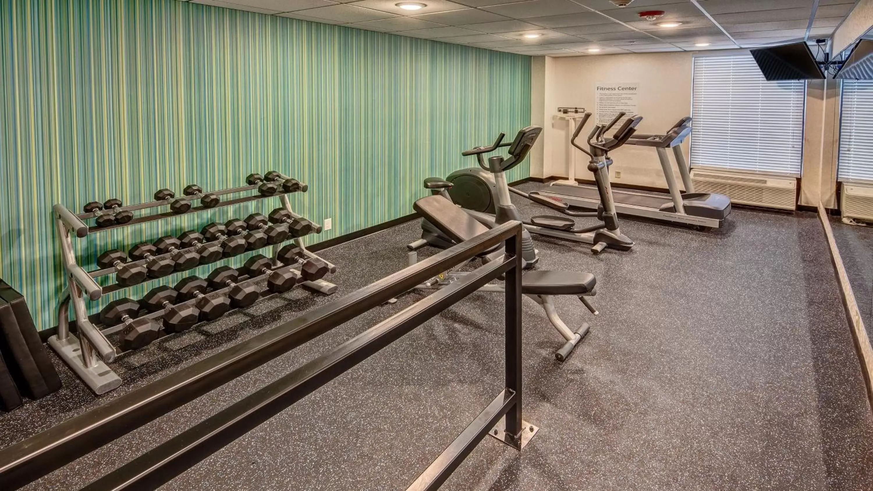 Fitness centre/facilities, Fitness Center/Facilities in Holiday Inn Express Memphis Medical Center - Midtown, an IHG Hotel