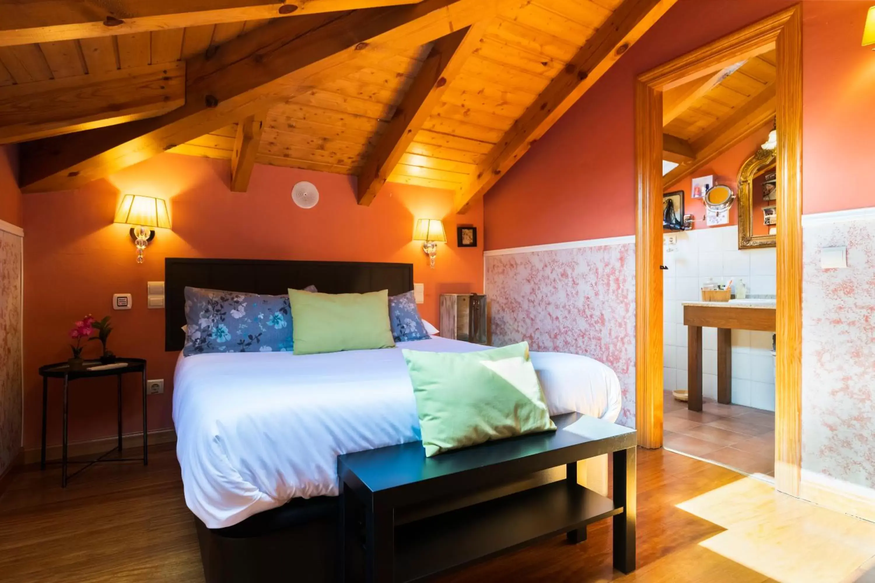 Photo of the whole room, Bed in El Torreon de Navacerrada