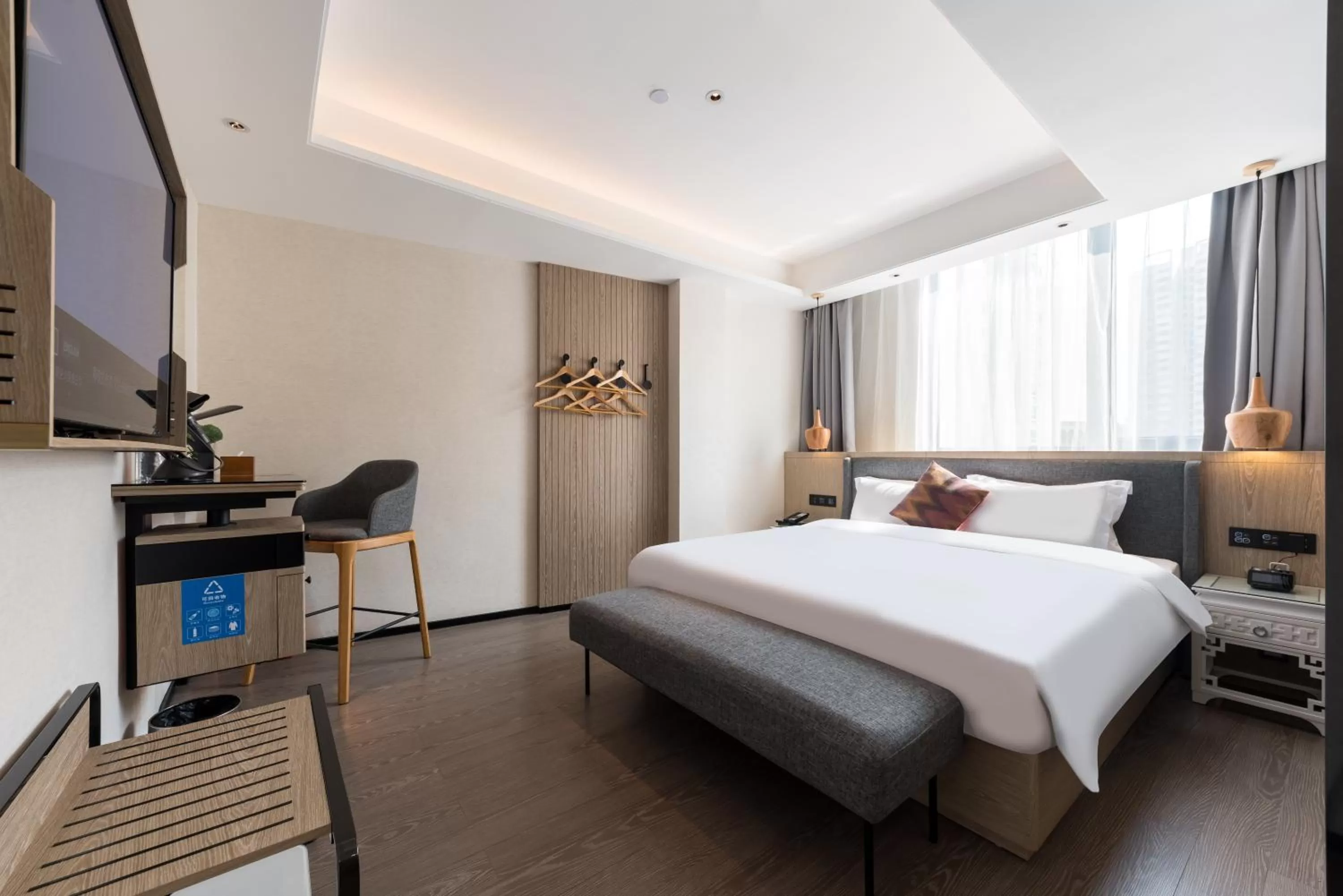 Photo of the whole room, Bed in Paco Hotel Canton Tower Pazhou