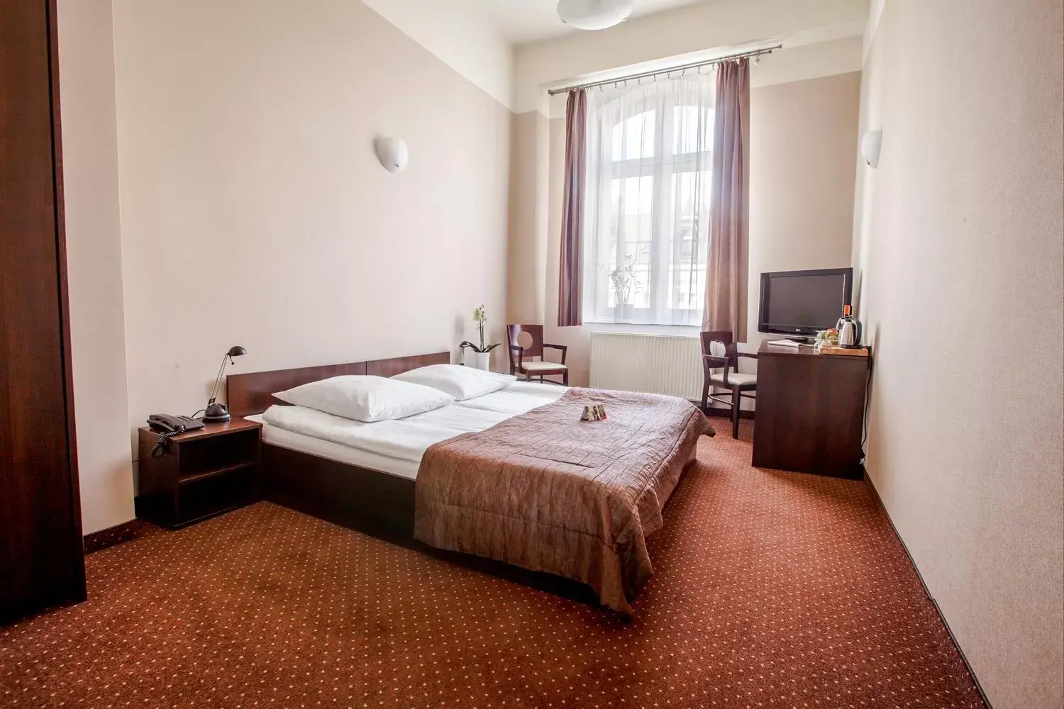 Bed in Hotel Diament Economy Gliwice