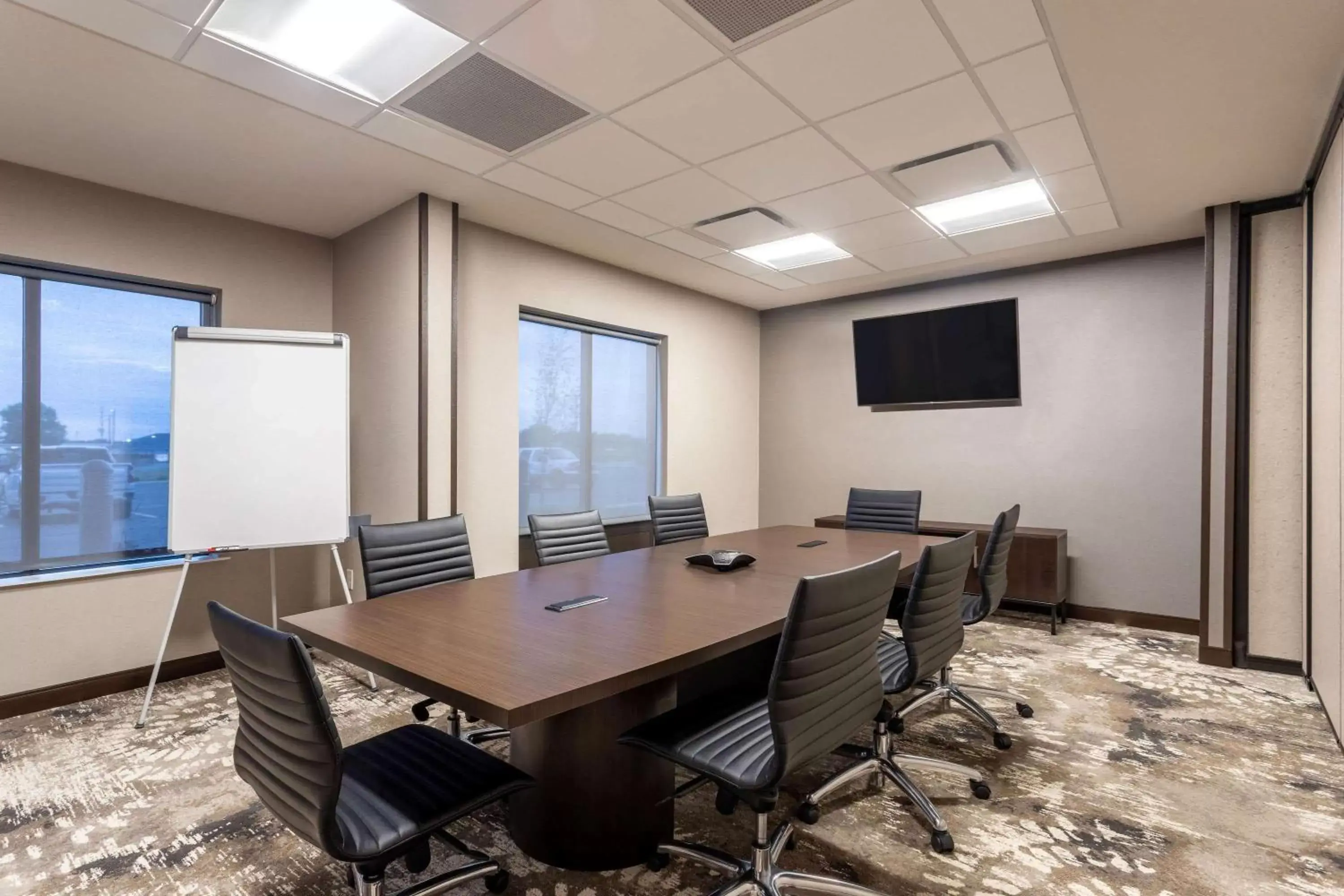 On site, Business Area/Conference Room in Wingate by Wyndham Angola