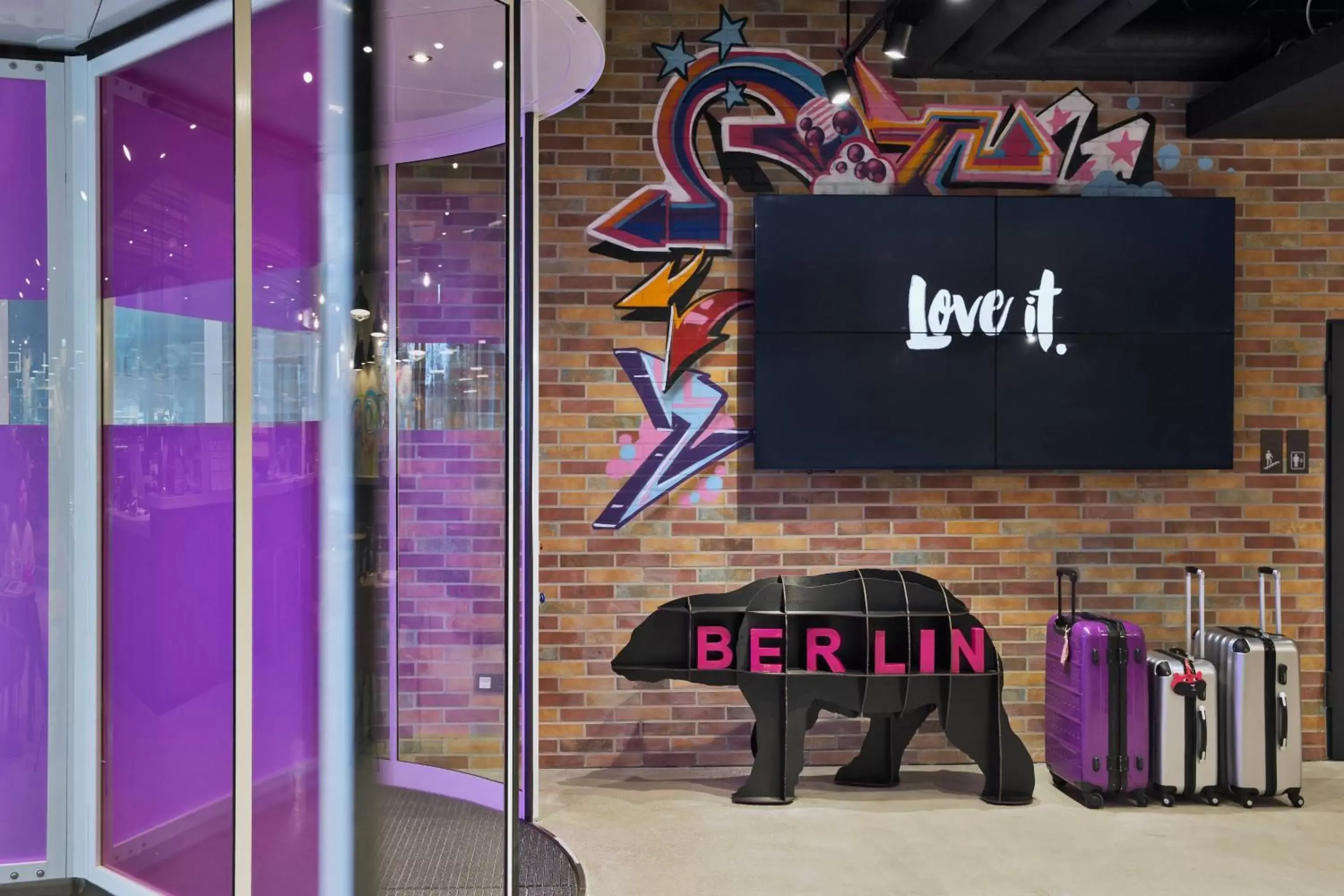 Lobby or reception, Property Logo/Sign in MOXY Berlin Humboldthain Park