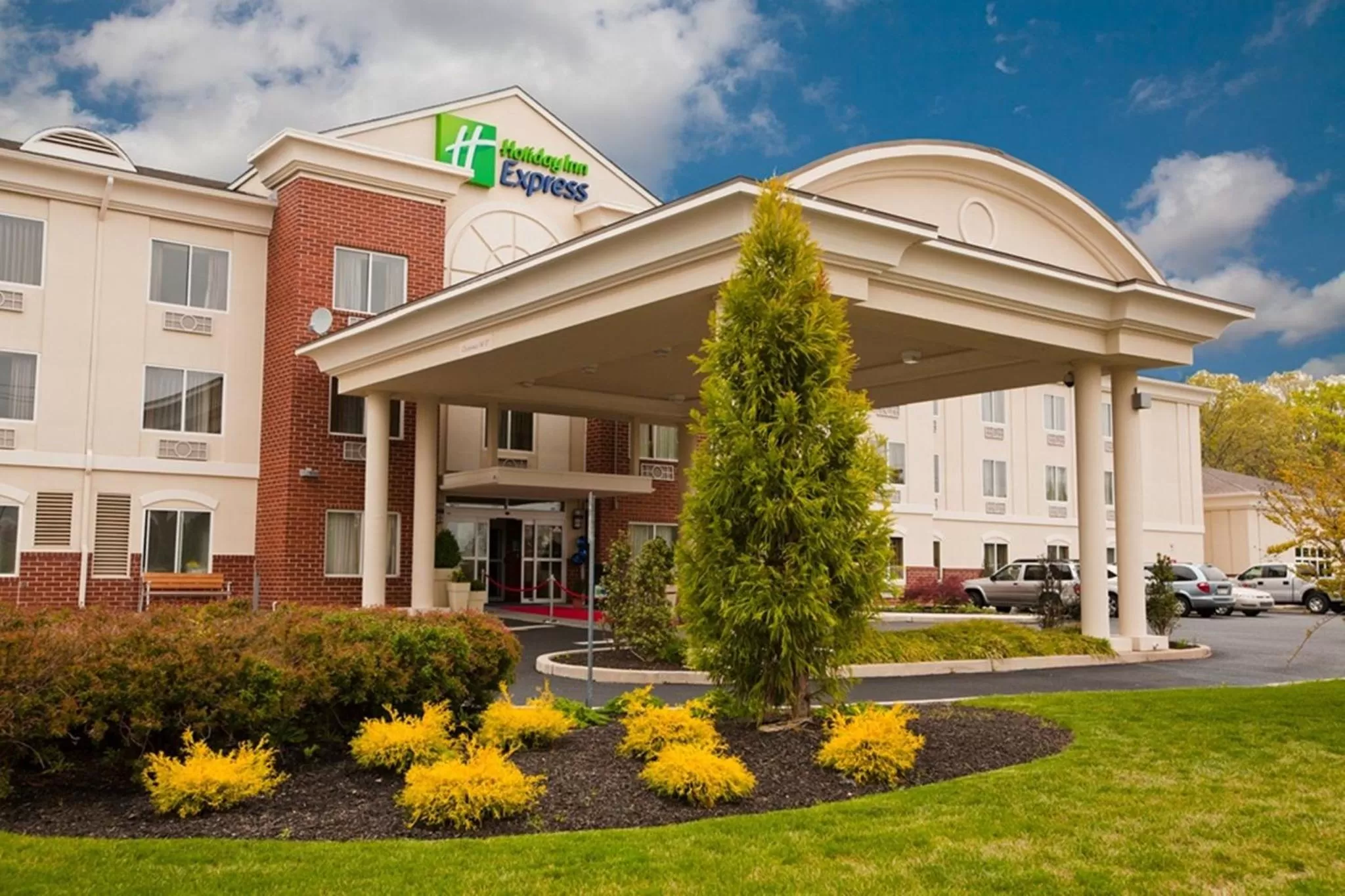 Property building in Holiday Inn Express Hotel & Suites Vineland Millville by IHG