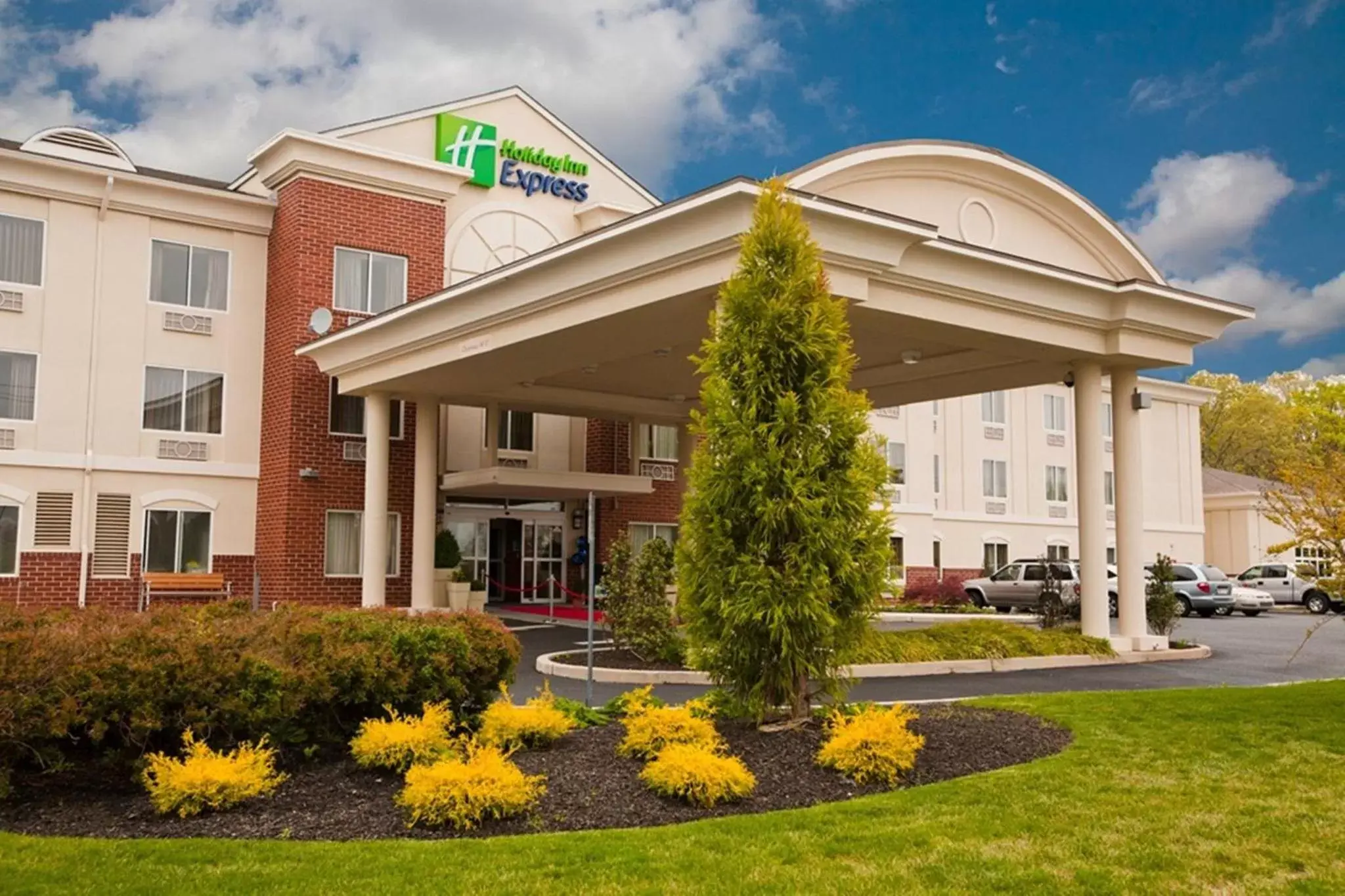 Property Building in Holiday Inn Express Hotel & Suites Vineland Millville, an IHG Hotel