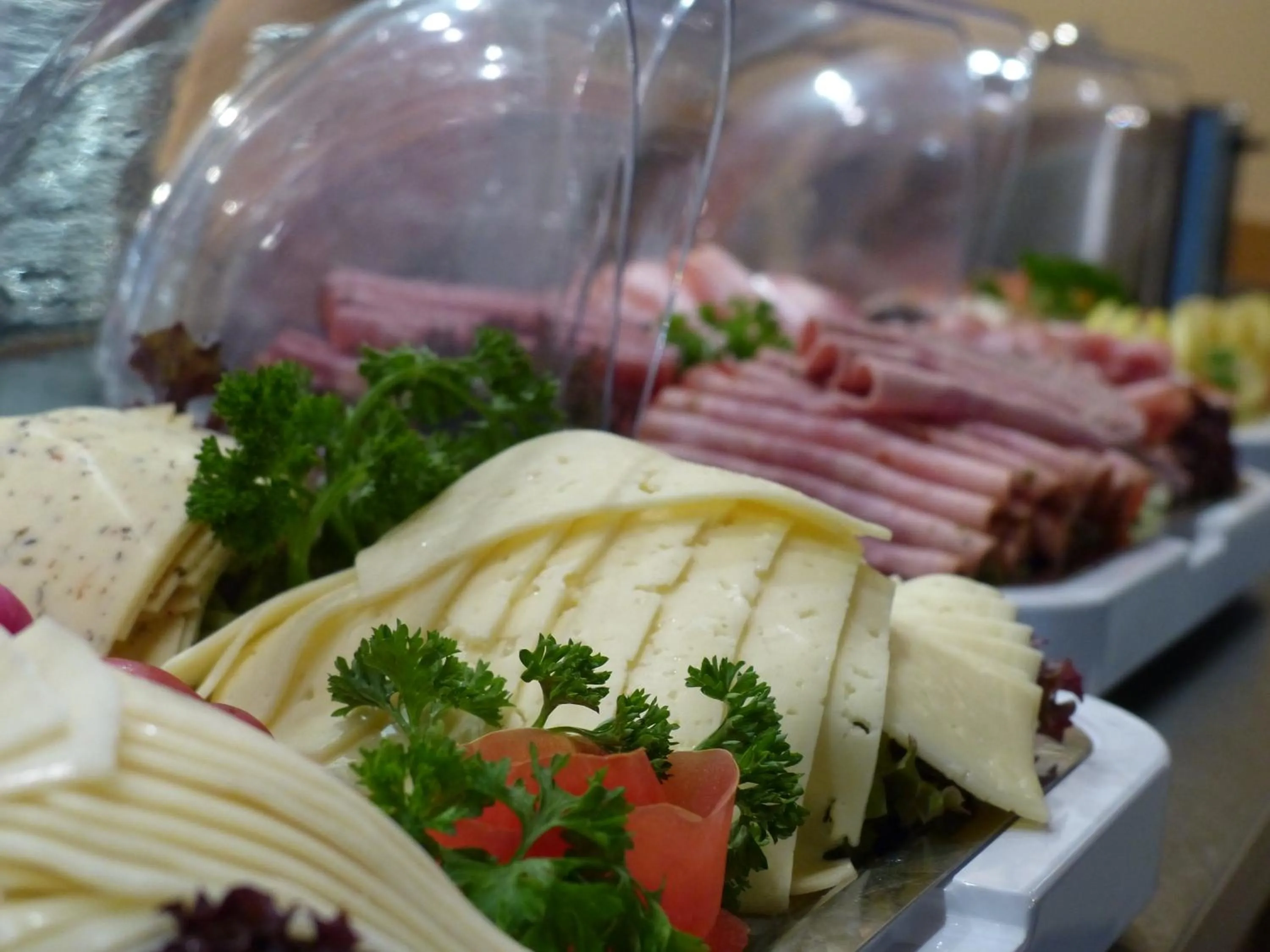 Buffet breakfast in Hotel Am Düsseldorfer Platz