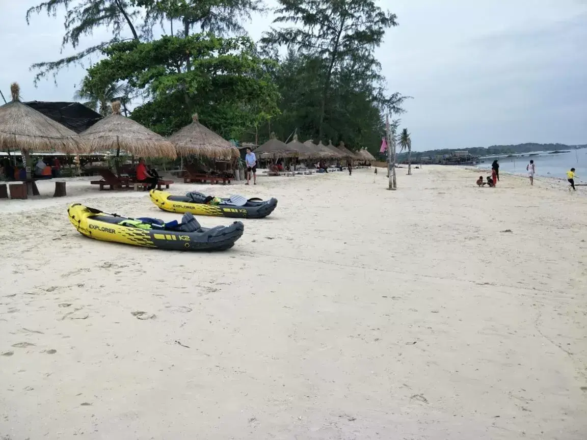 Beach in Madu Tiga Beach & Resort