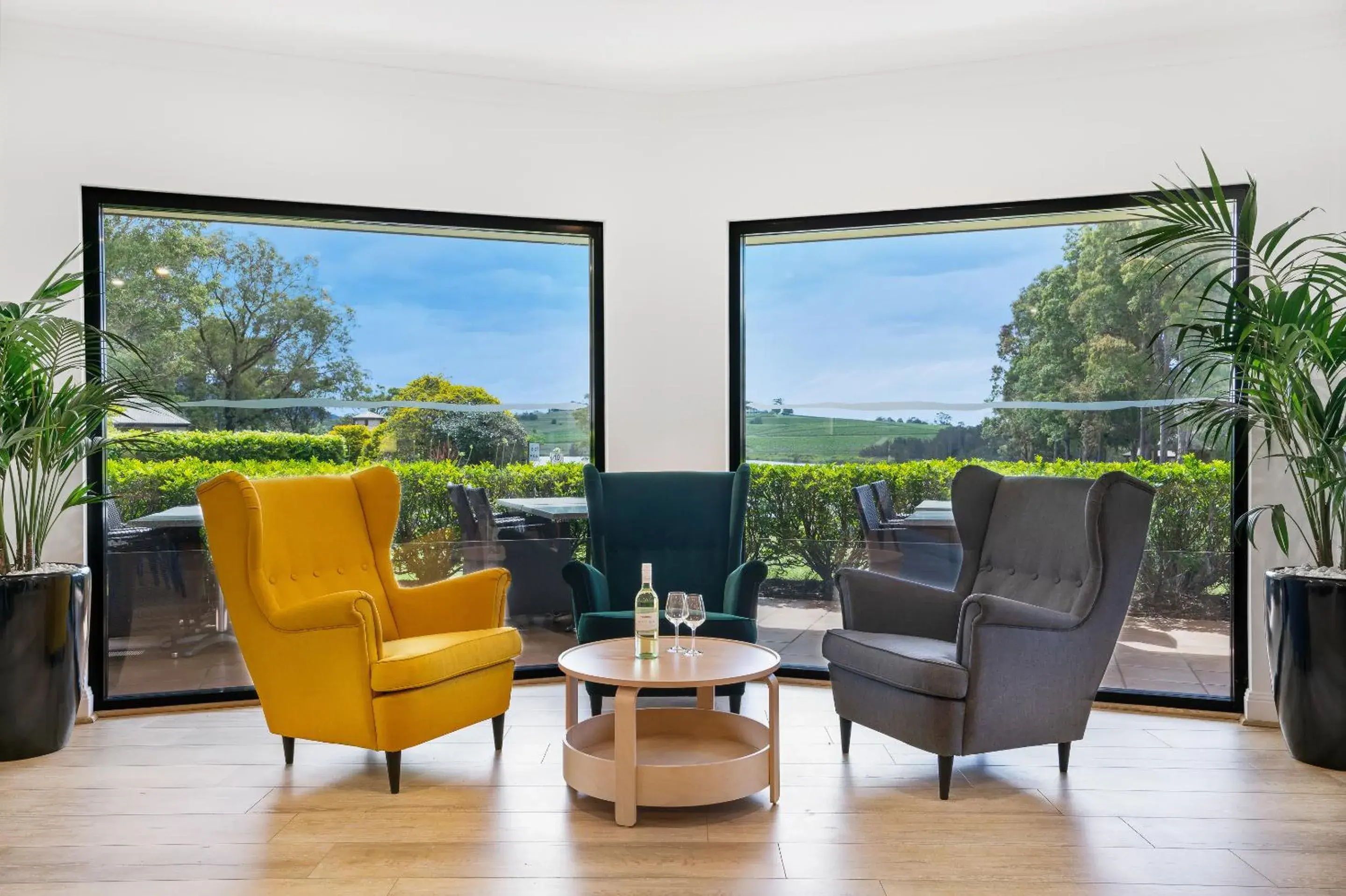 Property building, Seating Area in Leisure Inn Pokolbin Hill