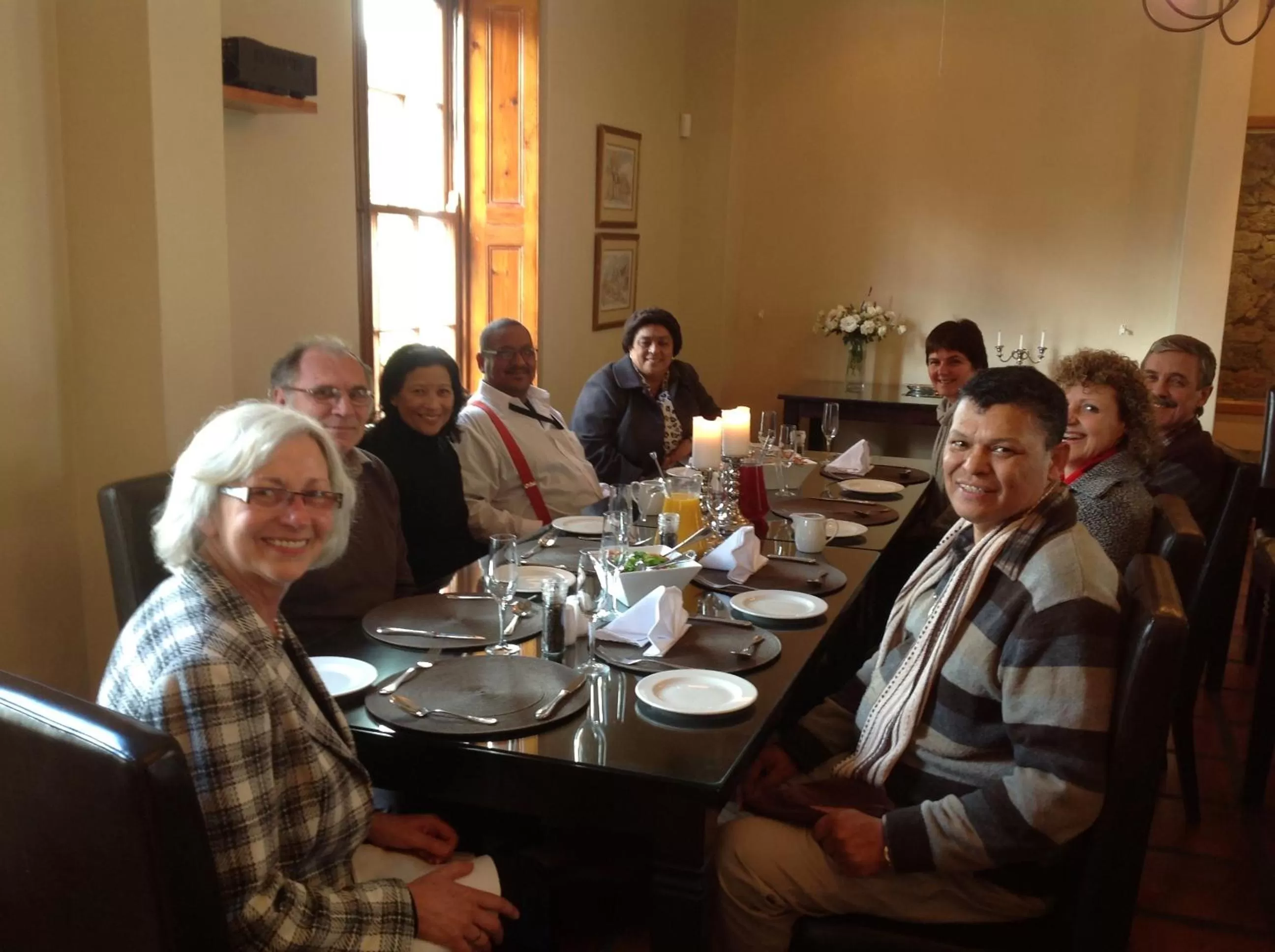 Business facilities in De Hoek Manor