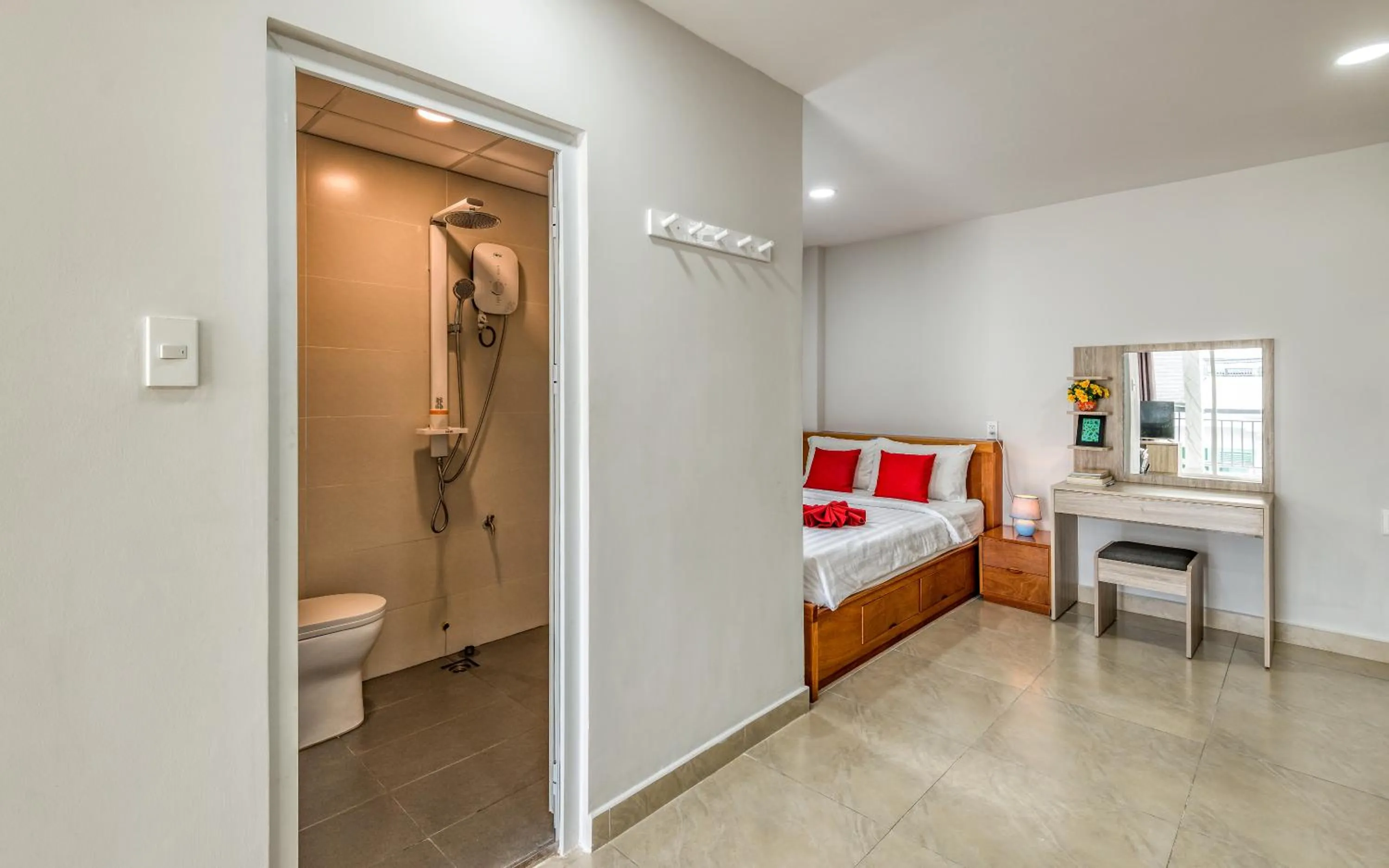 Bedroom, Bed in Cherry Hotel and Apartment