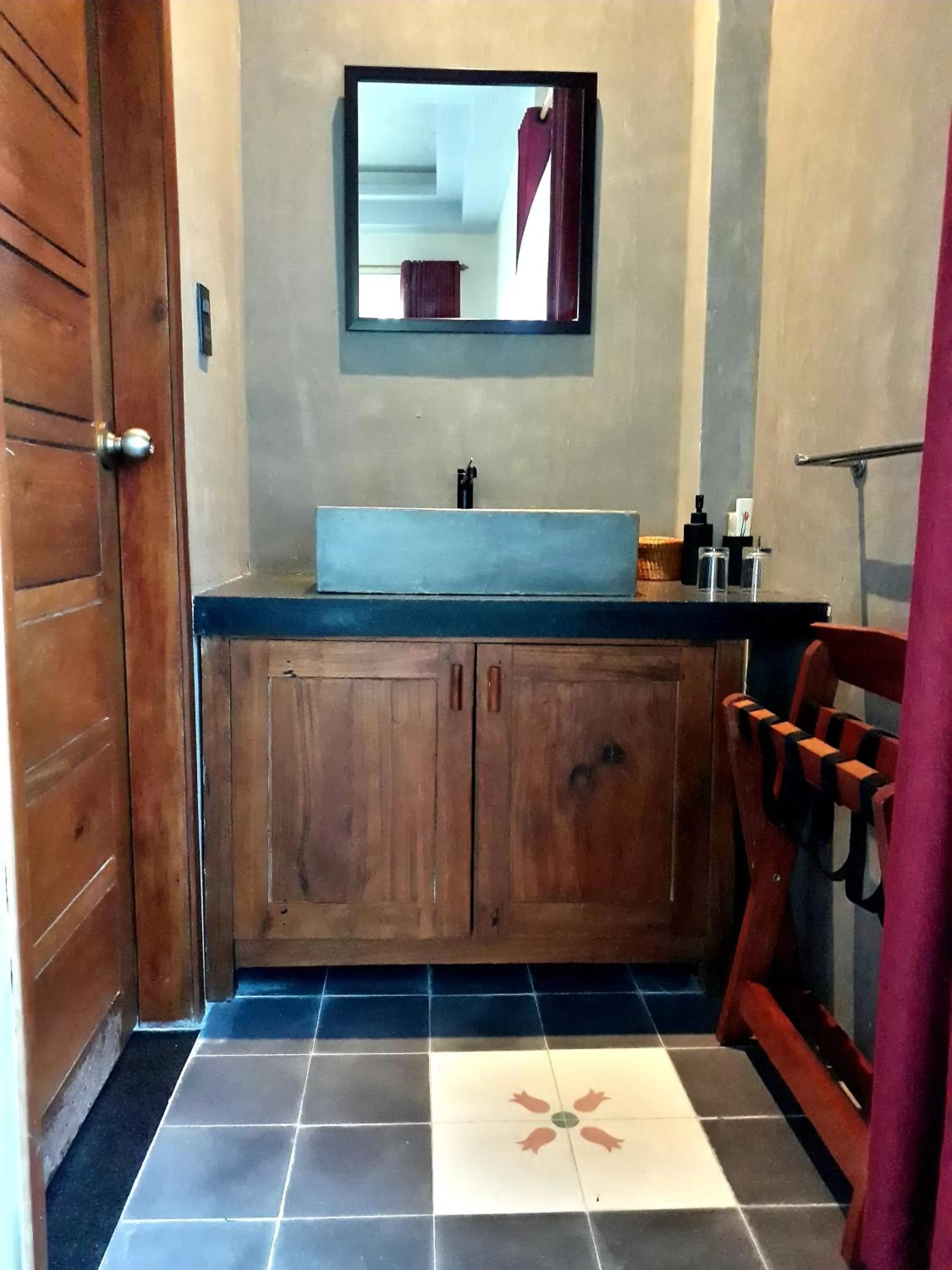 Bedroom in Pink Tulip Hoi An