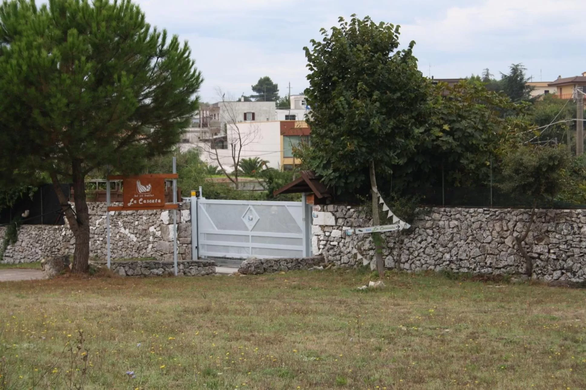 Property building in La Cascata