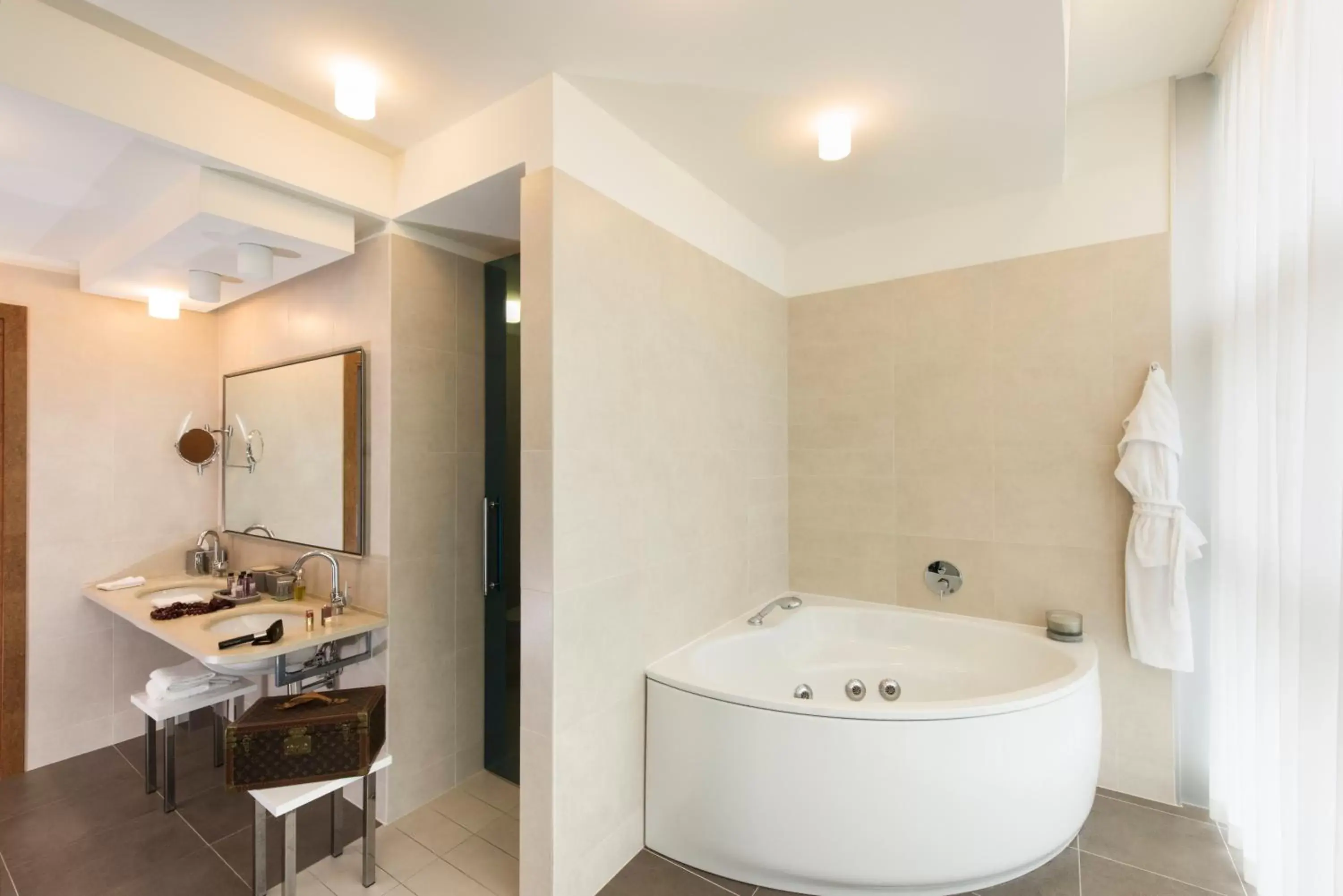 Bathroom in Best Western Premier BHR Treviso Hotel