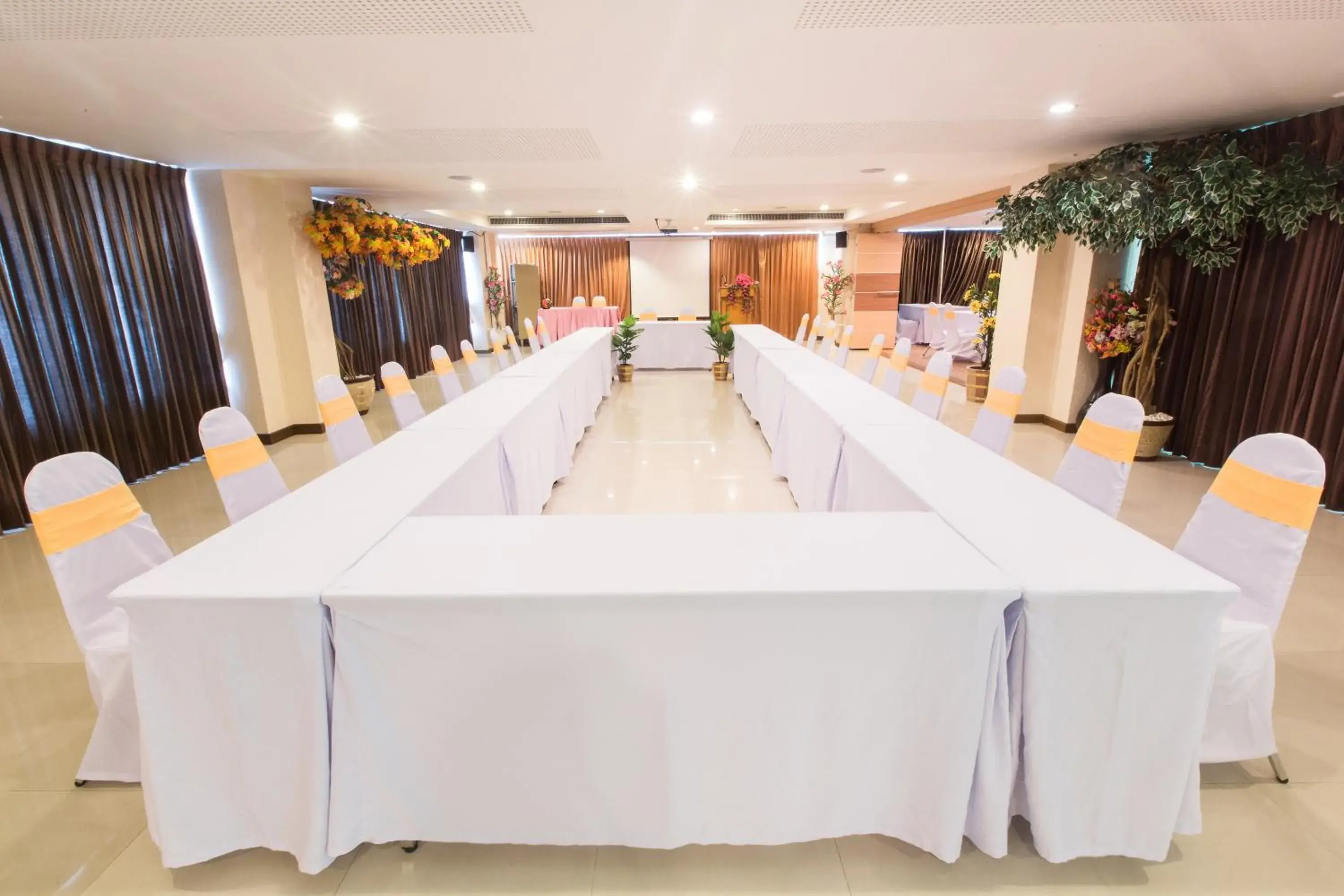 Banquet/Function facilities, Banquet Facilities in Three Seasons Place
