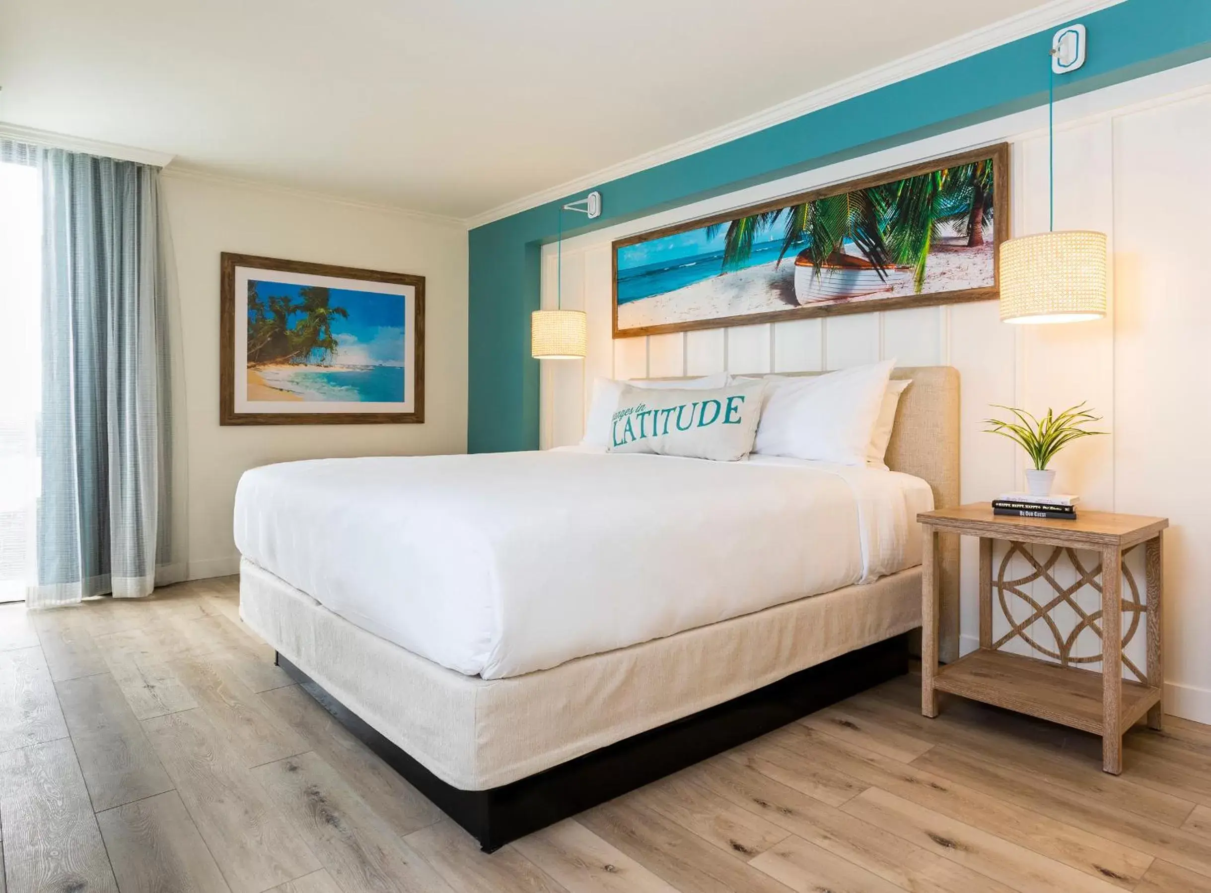 Bed in Margaritaville Lake Resort, Lake Conroe