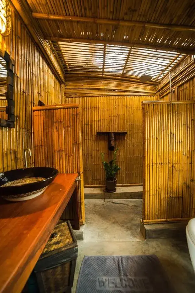 Bathroom in Lazy Days Bungalows