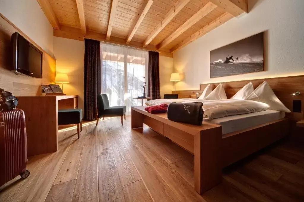 Bedroom, Bed in Waldhotel Arosa