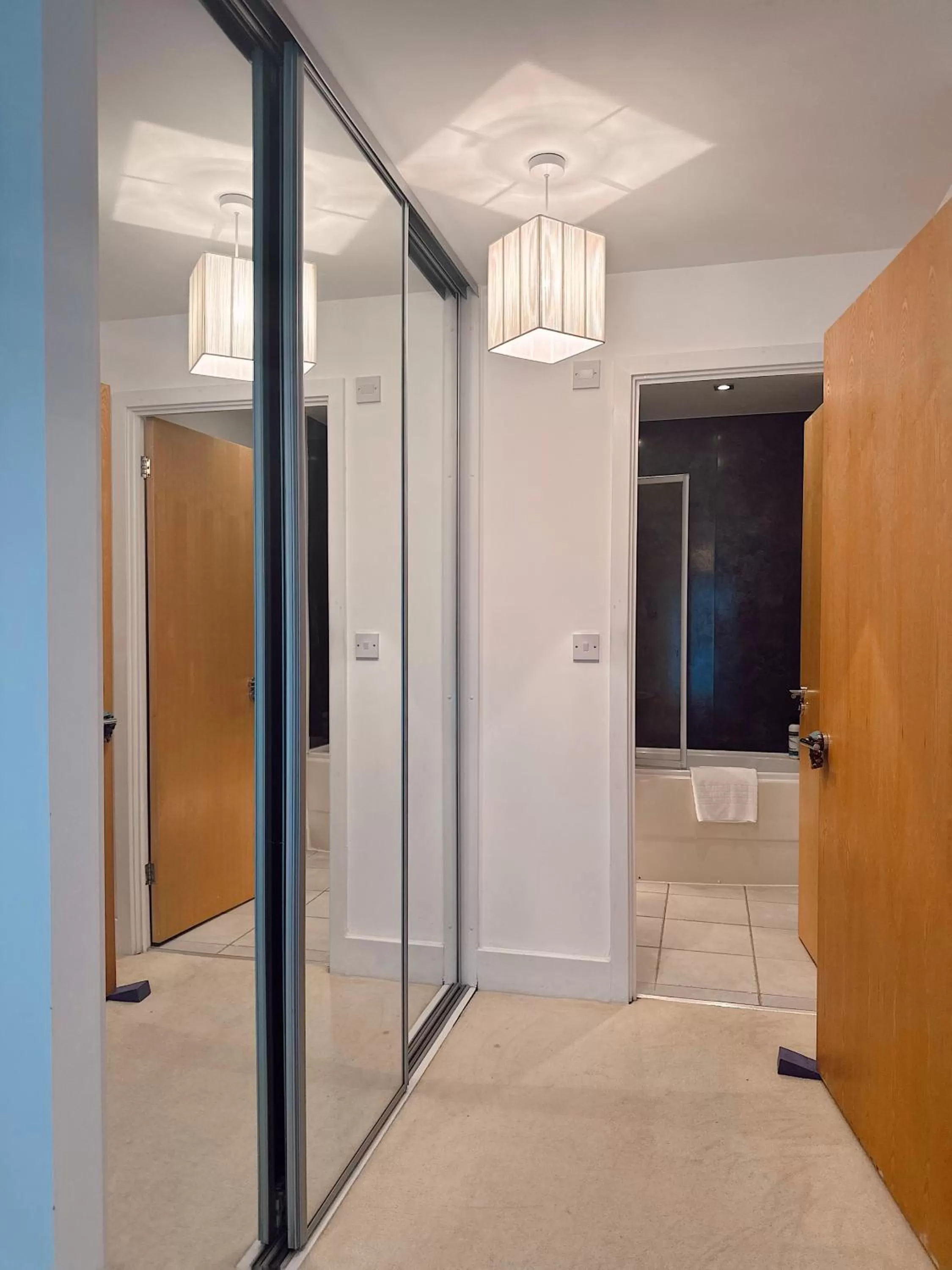 Bathroom in Canary Wharf - Luxury Apartments