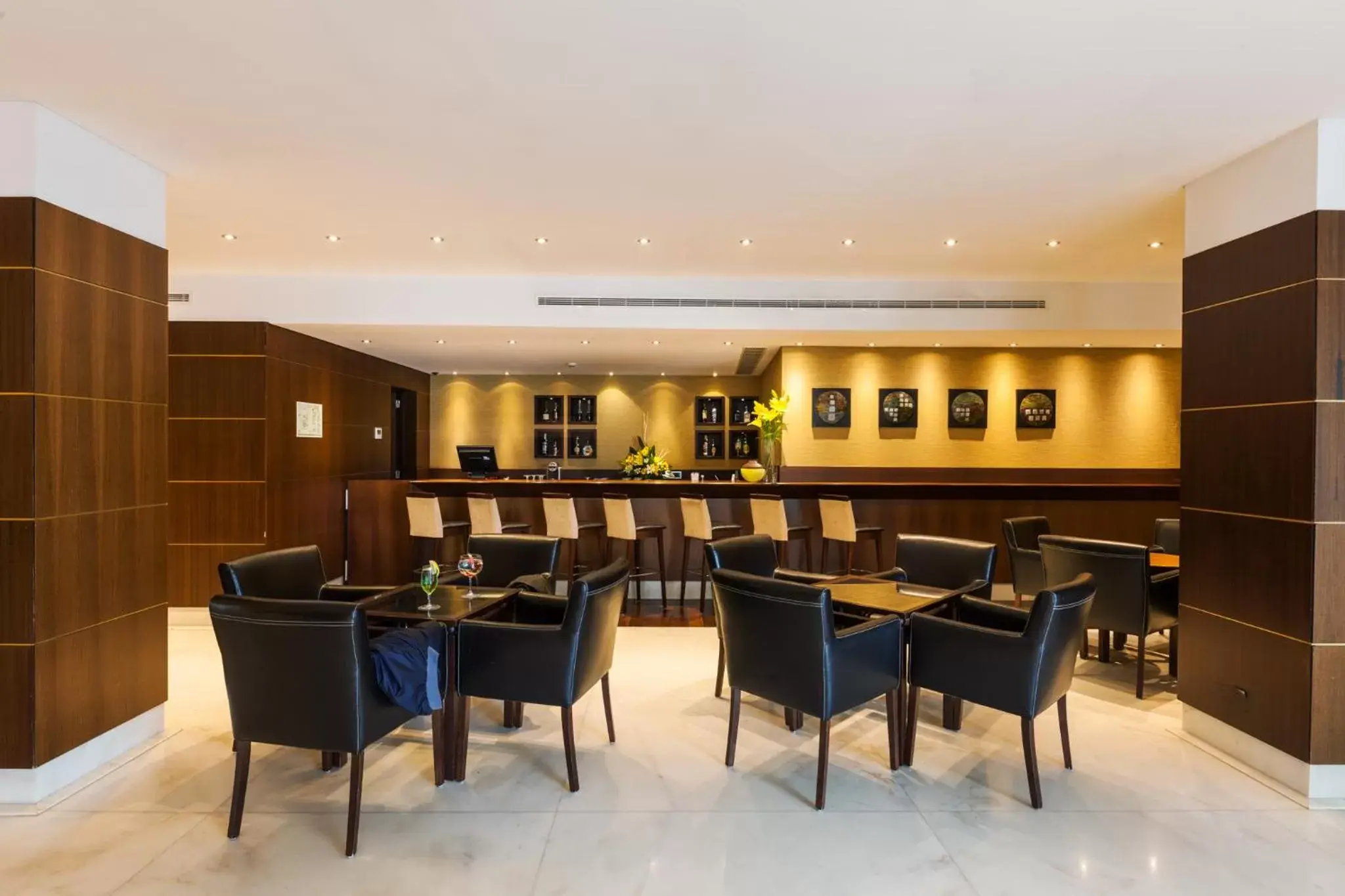 Communal lounge/ TV room, Restaurant/Places to Eat in Hotel Lux Fatima