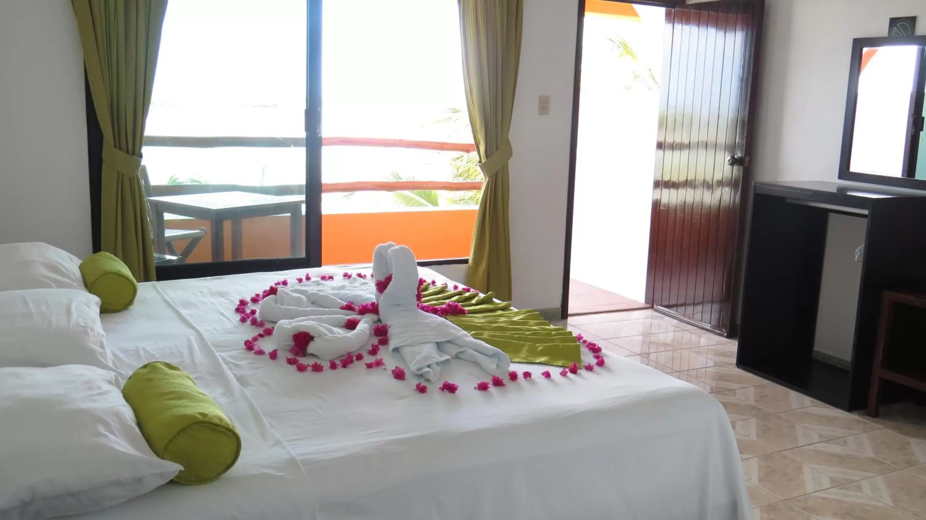 Bed in Hotel Villa de Pescadores