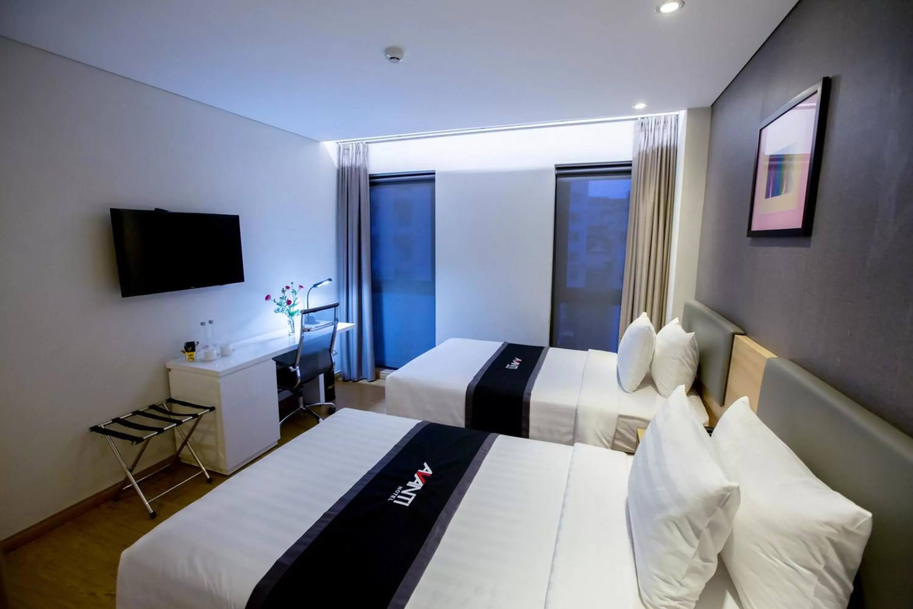 Deluxe Twin Room with City View in Avanti Hotel Deluxe Twin Room with City View in Avanti Hotel