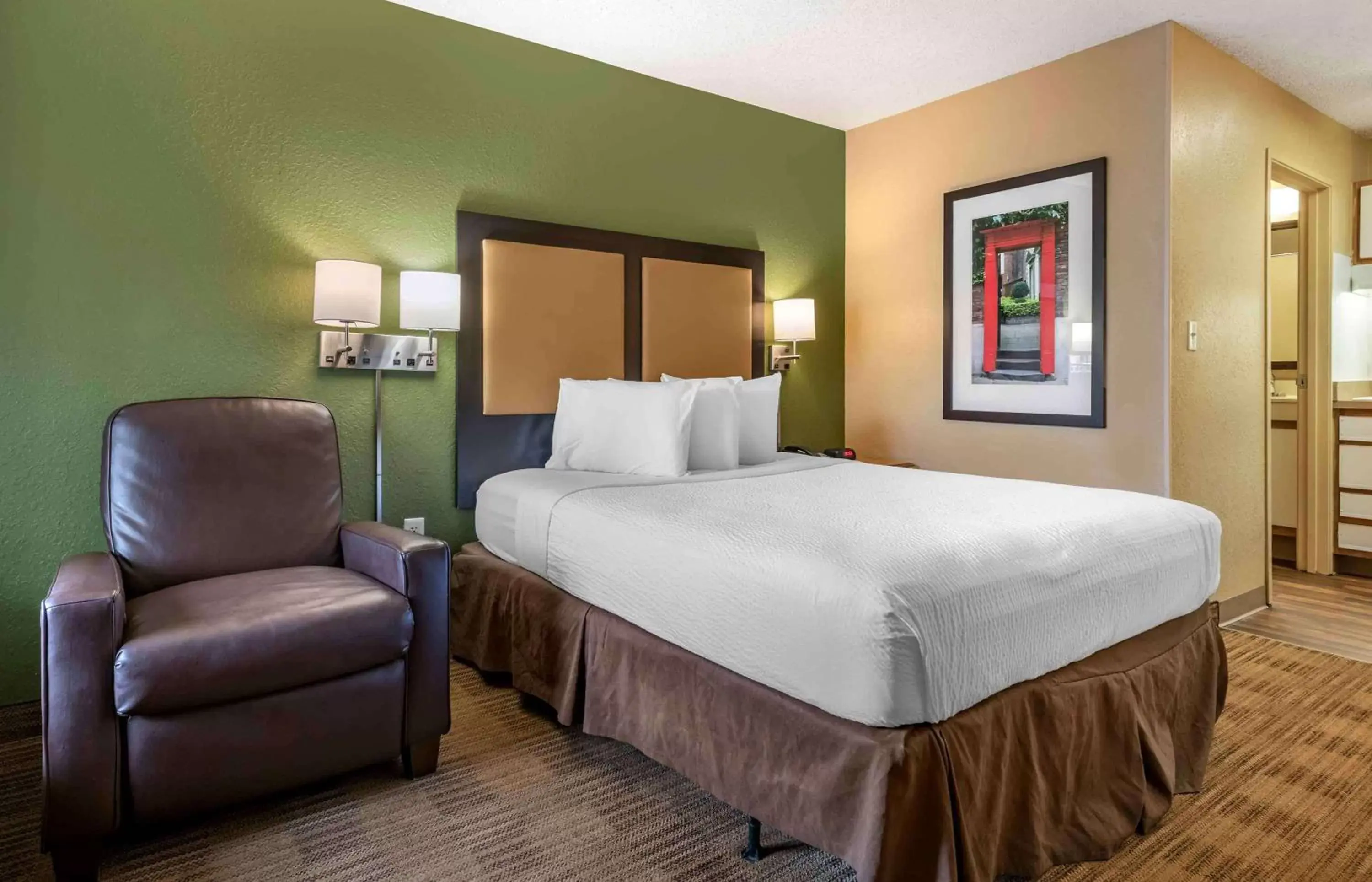 Bedroom, Bed in Extended Stay America Suites - Jacksonville - Southside - St Johns Towne Ctr