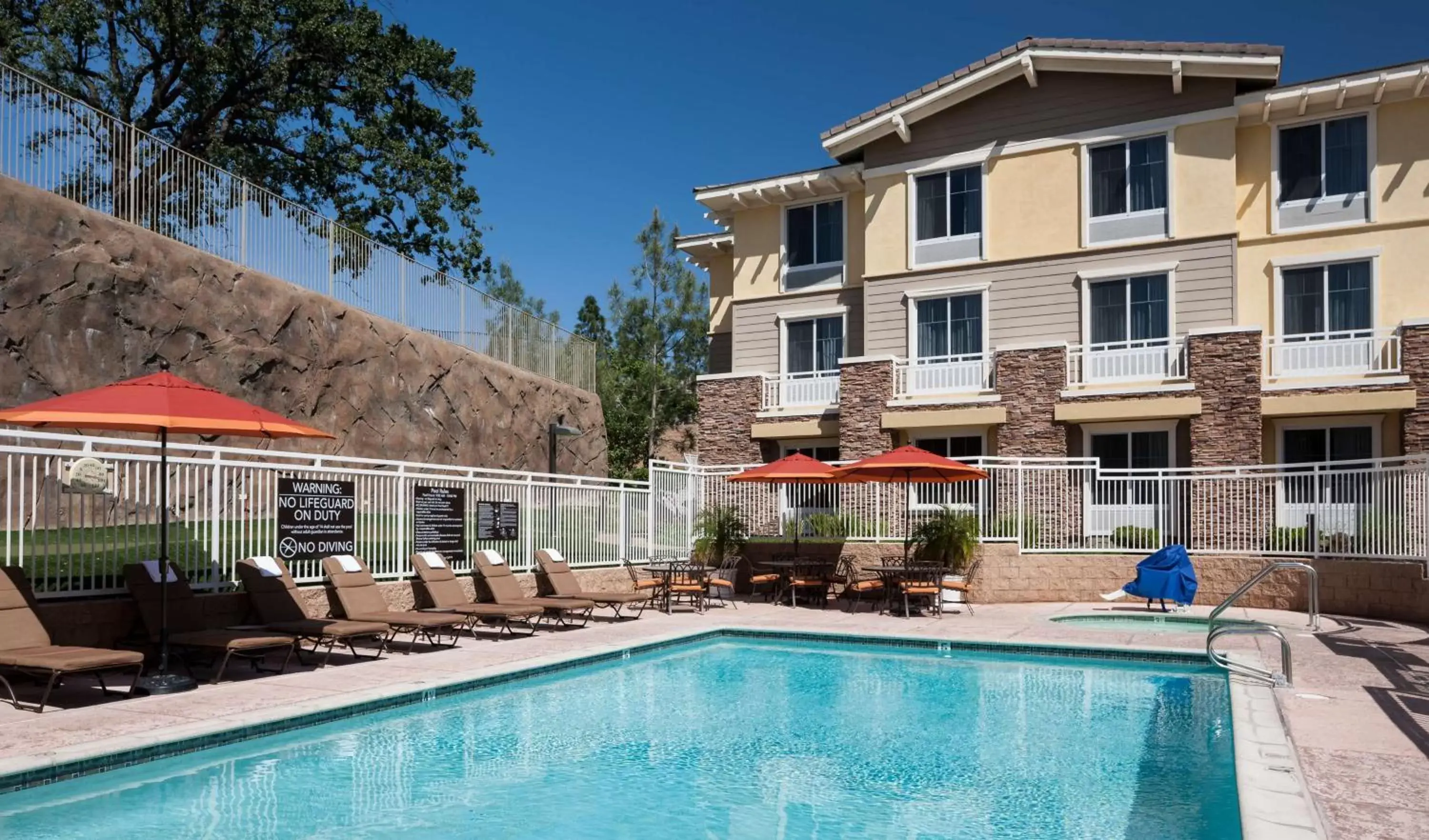 Pool view, Swimming Pool in Homewood Suites by Hilton Agoura Hills